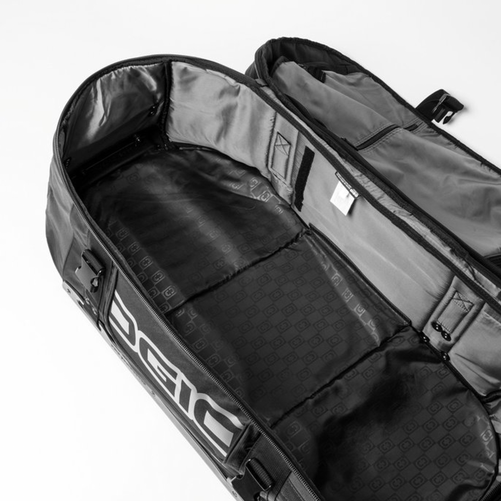 Dwillsprimetime® 9800 Travel Bag