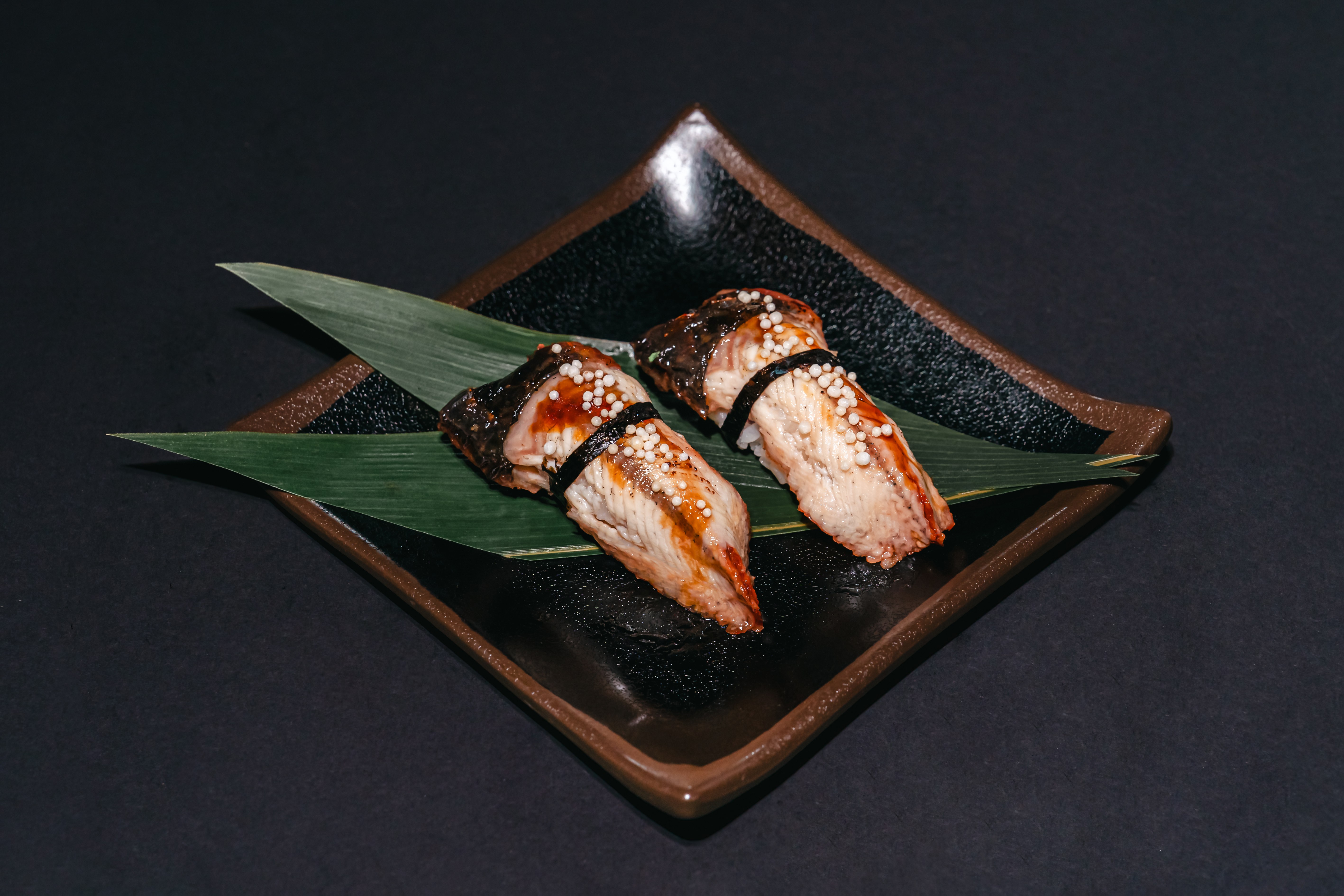 Eel nigiri (2 vnt.)