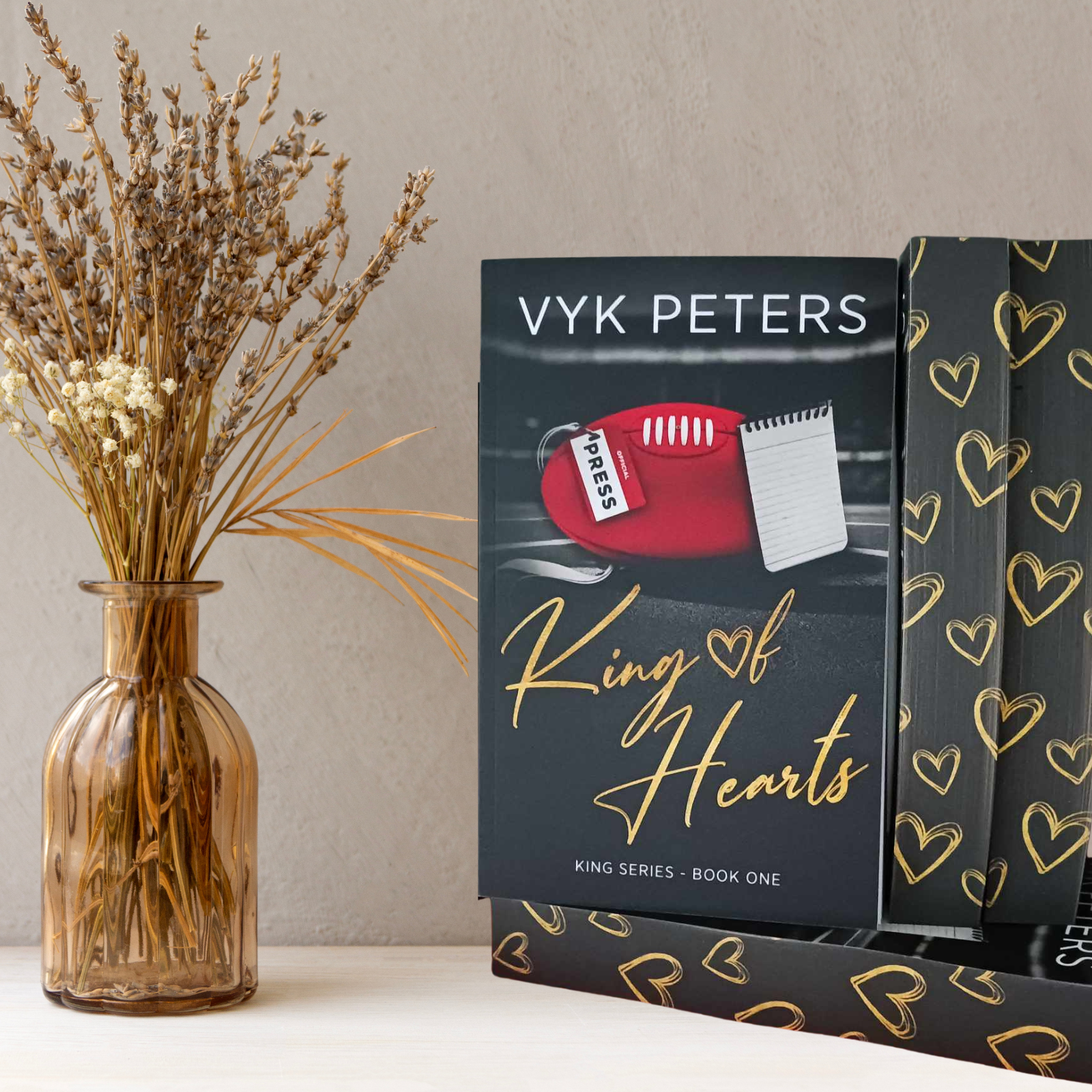Luxury Edition, Sprayed Edge, King of Hearts Paperback
