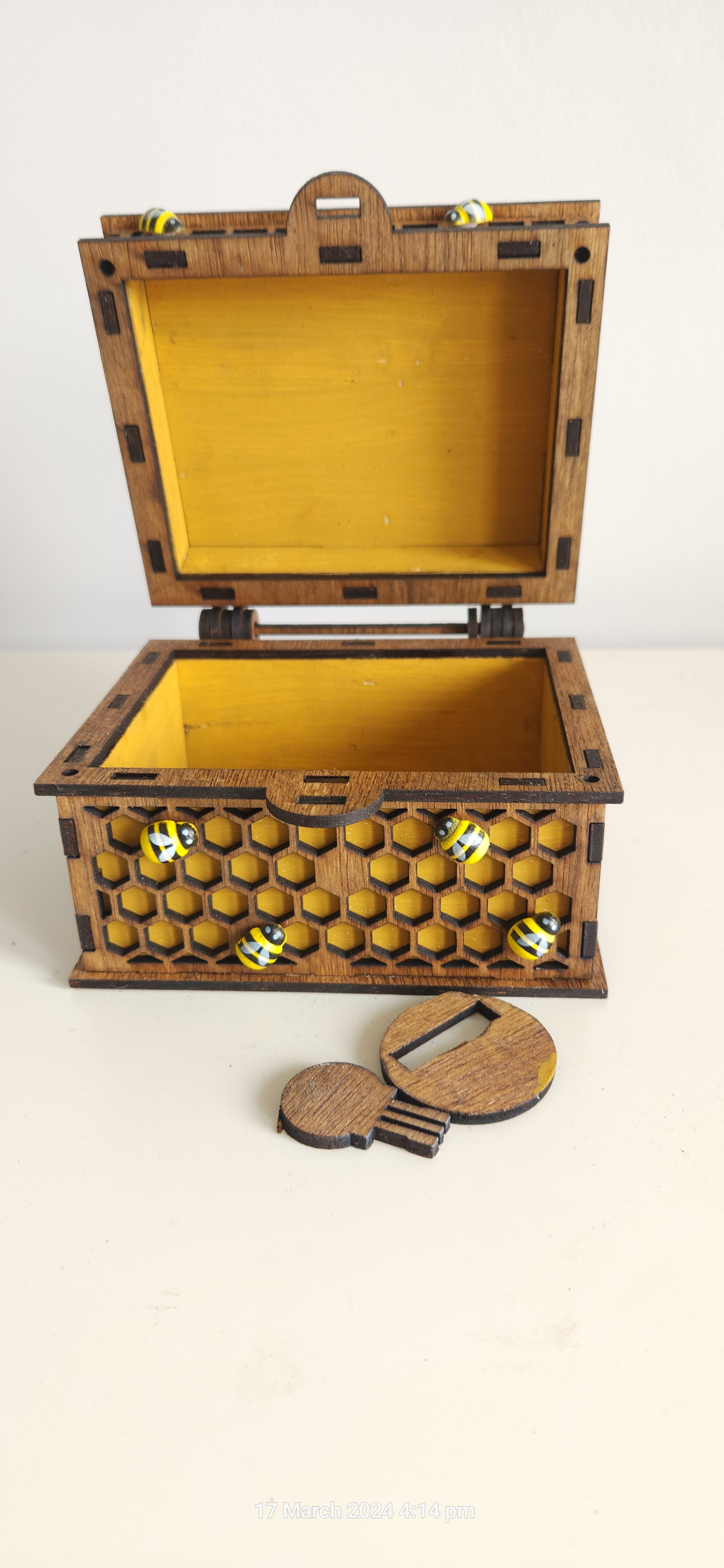 Wooden Honeycomb Box (Personal Message)
