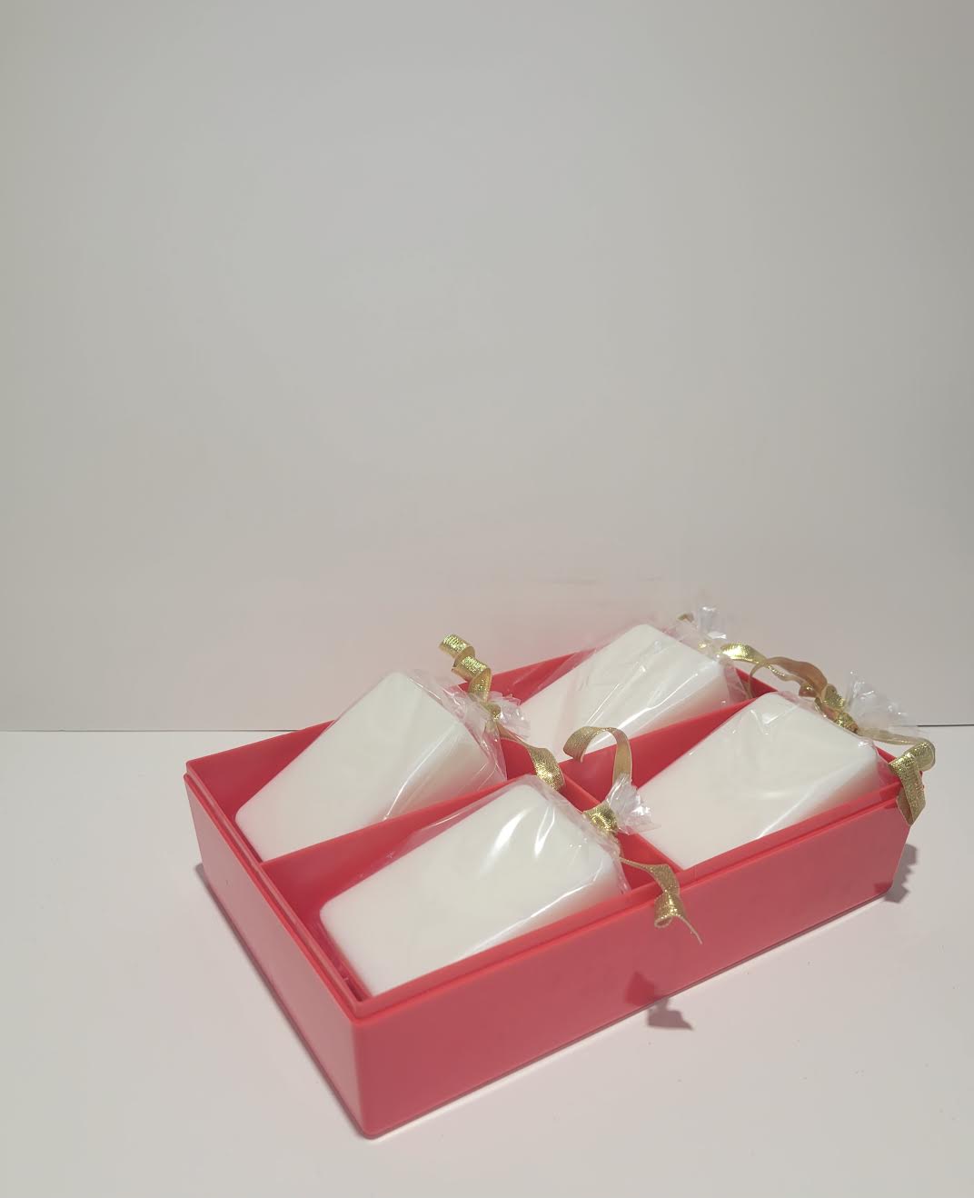 Red Thin Cat Gift Set