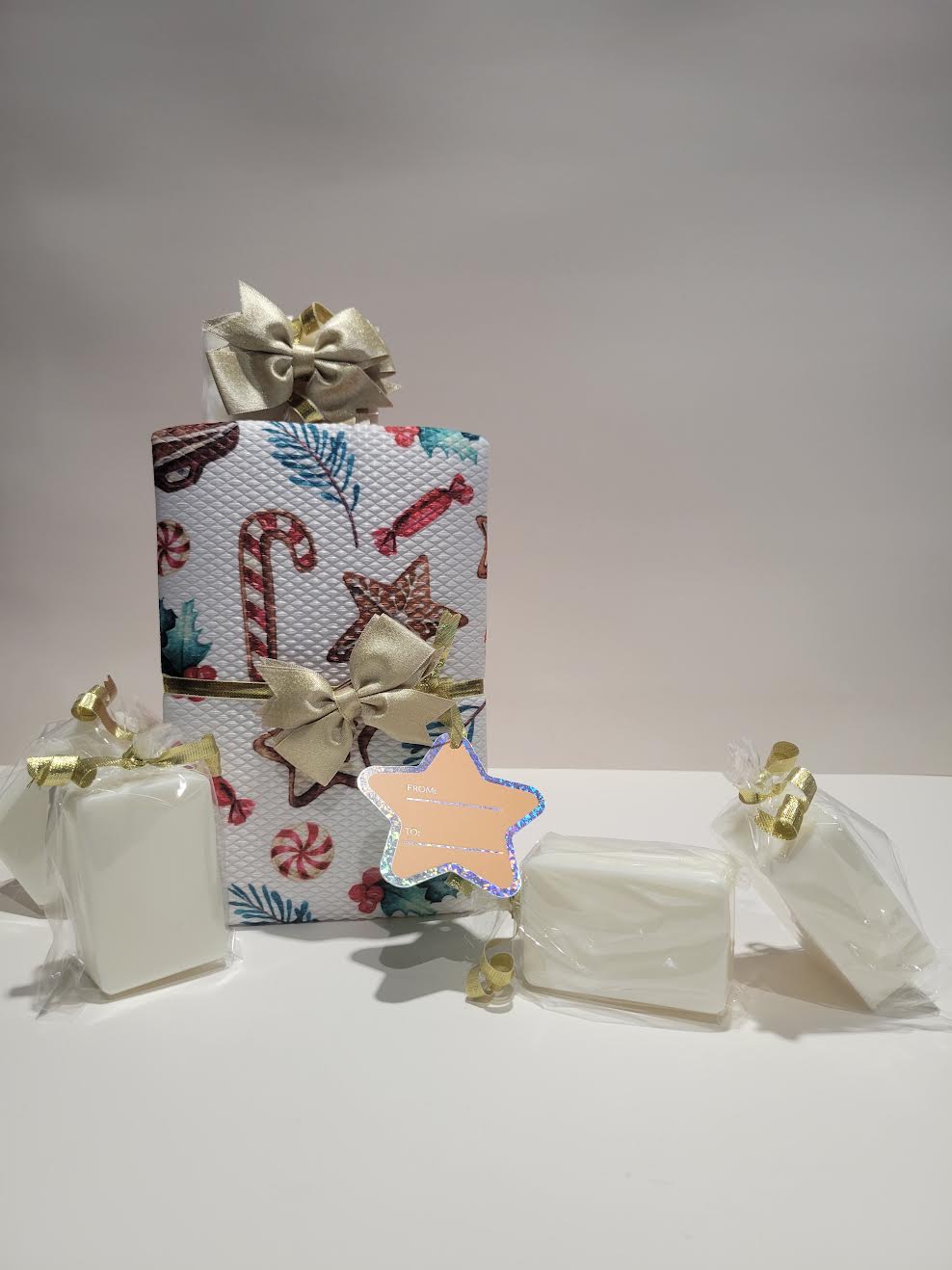 Happy Holidays Gift Set