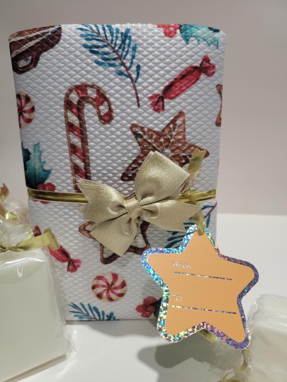 Happy Holidays Gift Set