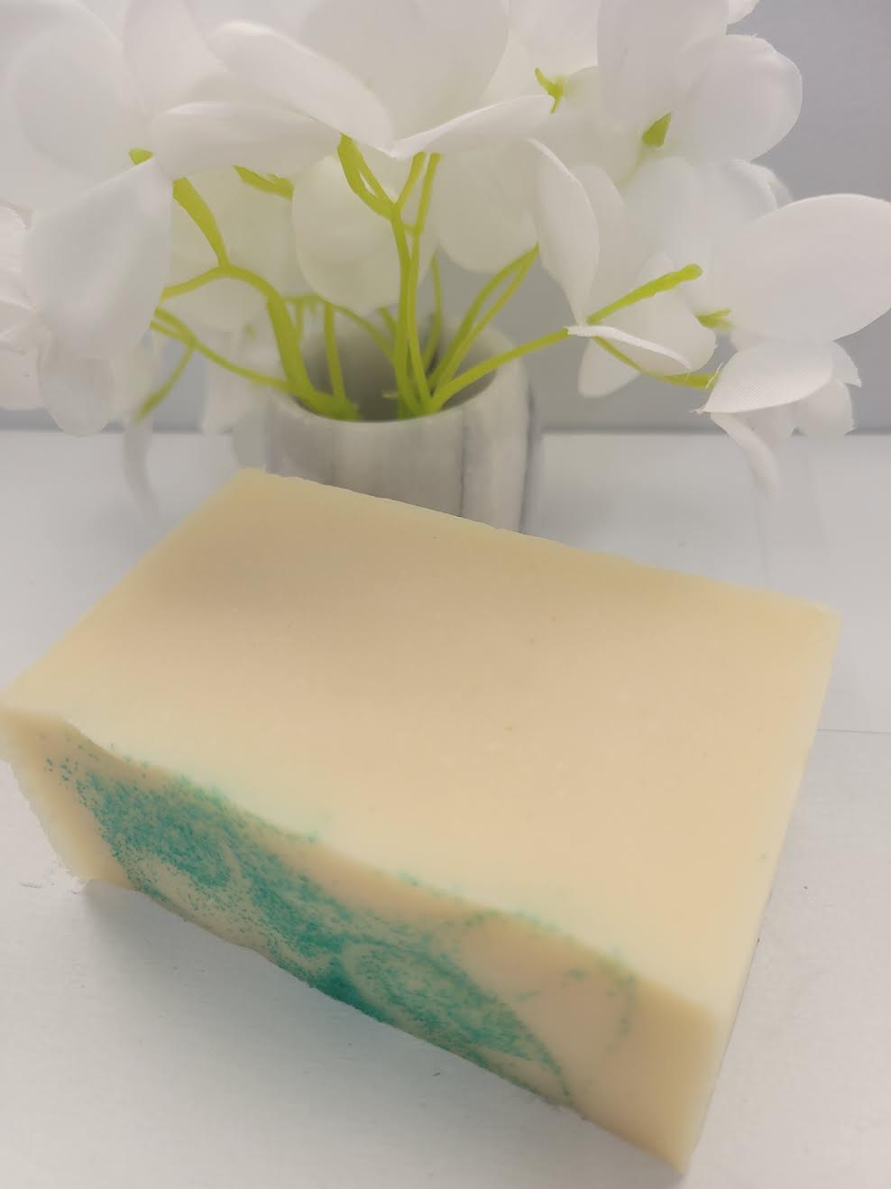Luxury Cold-Pressed Goat Milk Soap with Shea Butter and Aqua Blue Glitter 