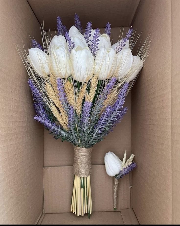 ورد صناعي وطبيعي