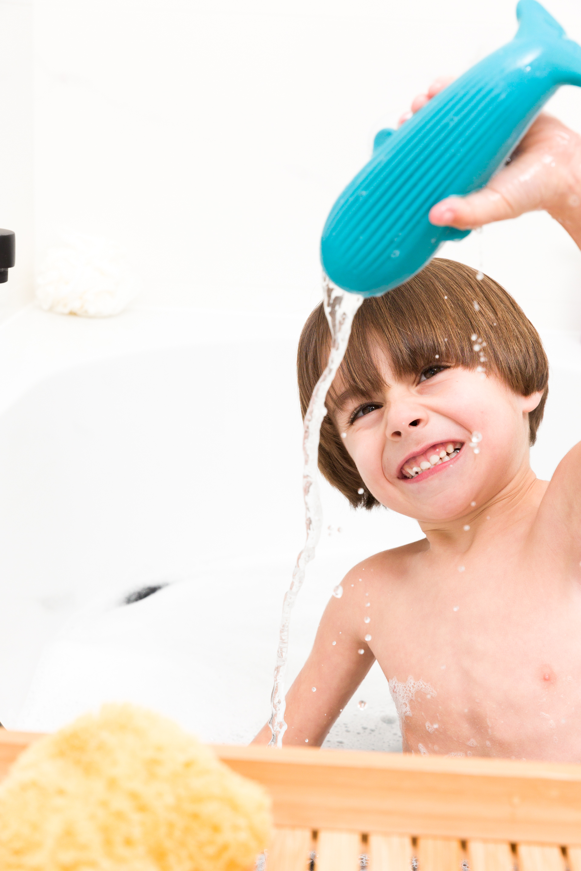 Oppi vonios žaislas banginis Kuji 