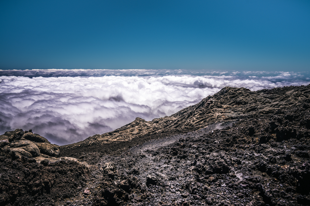 Photographie de paysage montagneux