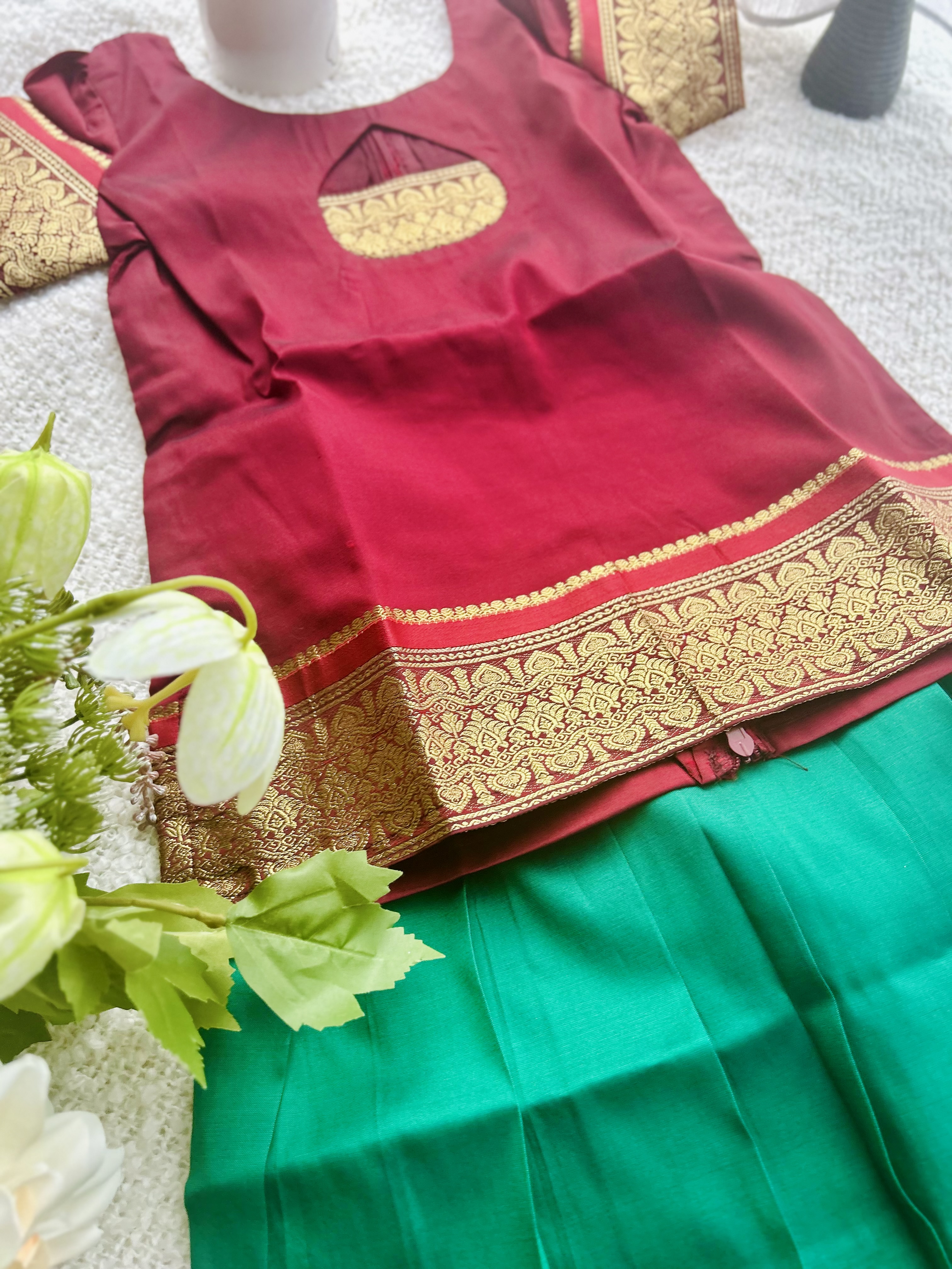 Premium Pattupavadai