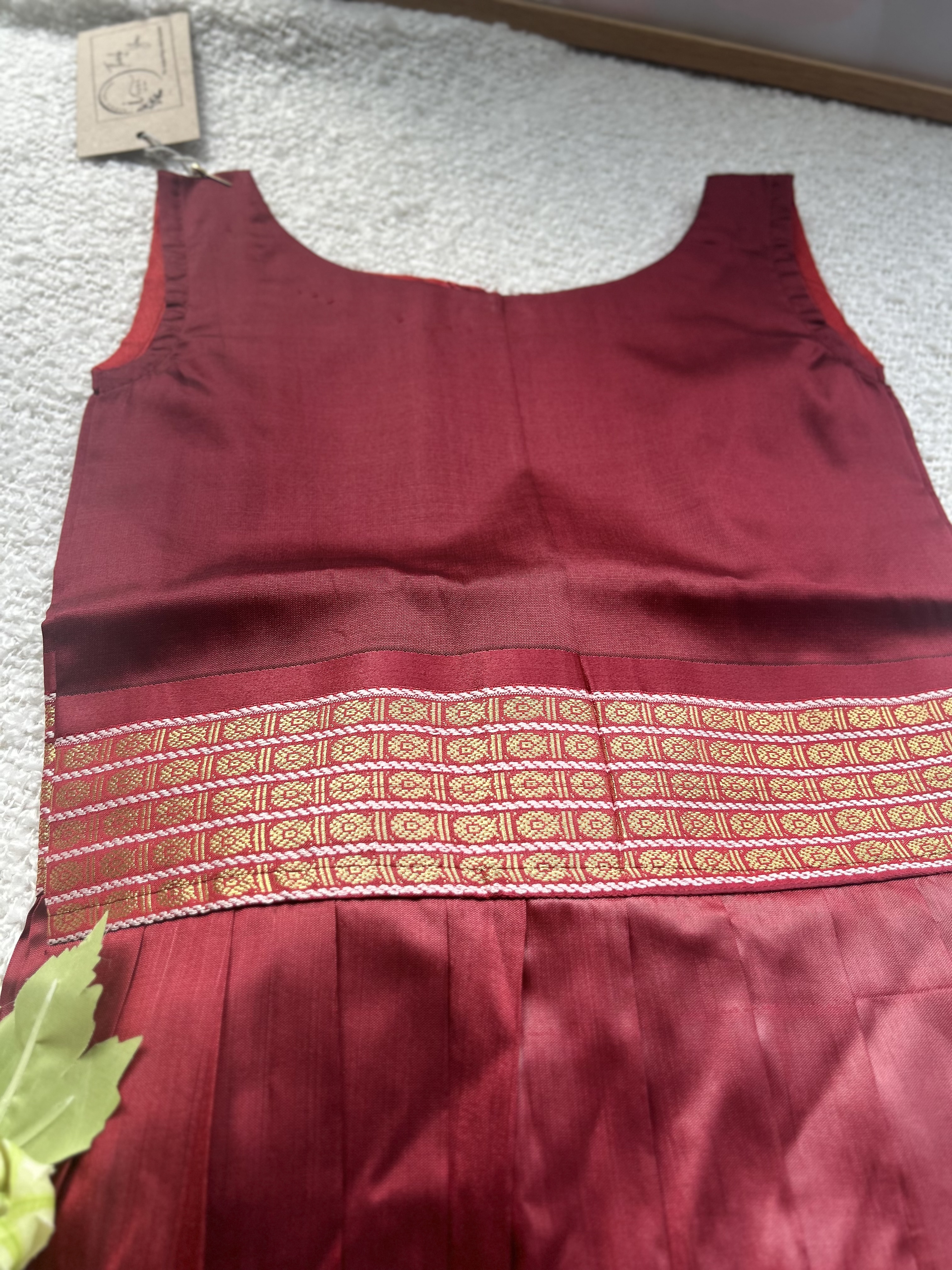 Premium Pattupavadai