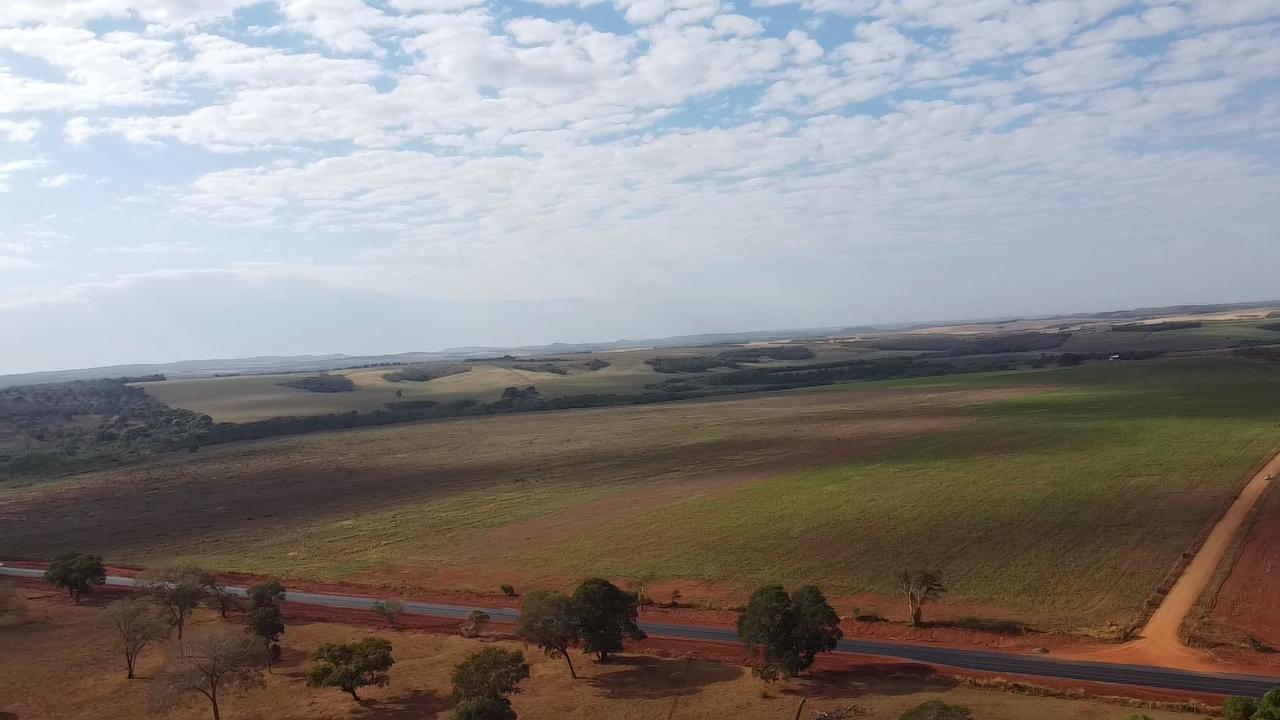 Fazenda à Região Dois Irmãos do Buriti/MS 