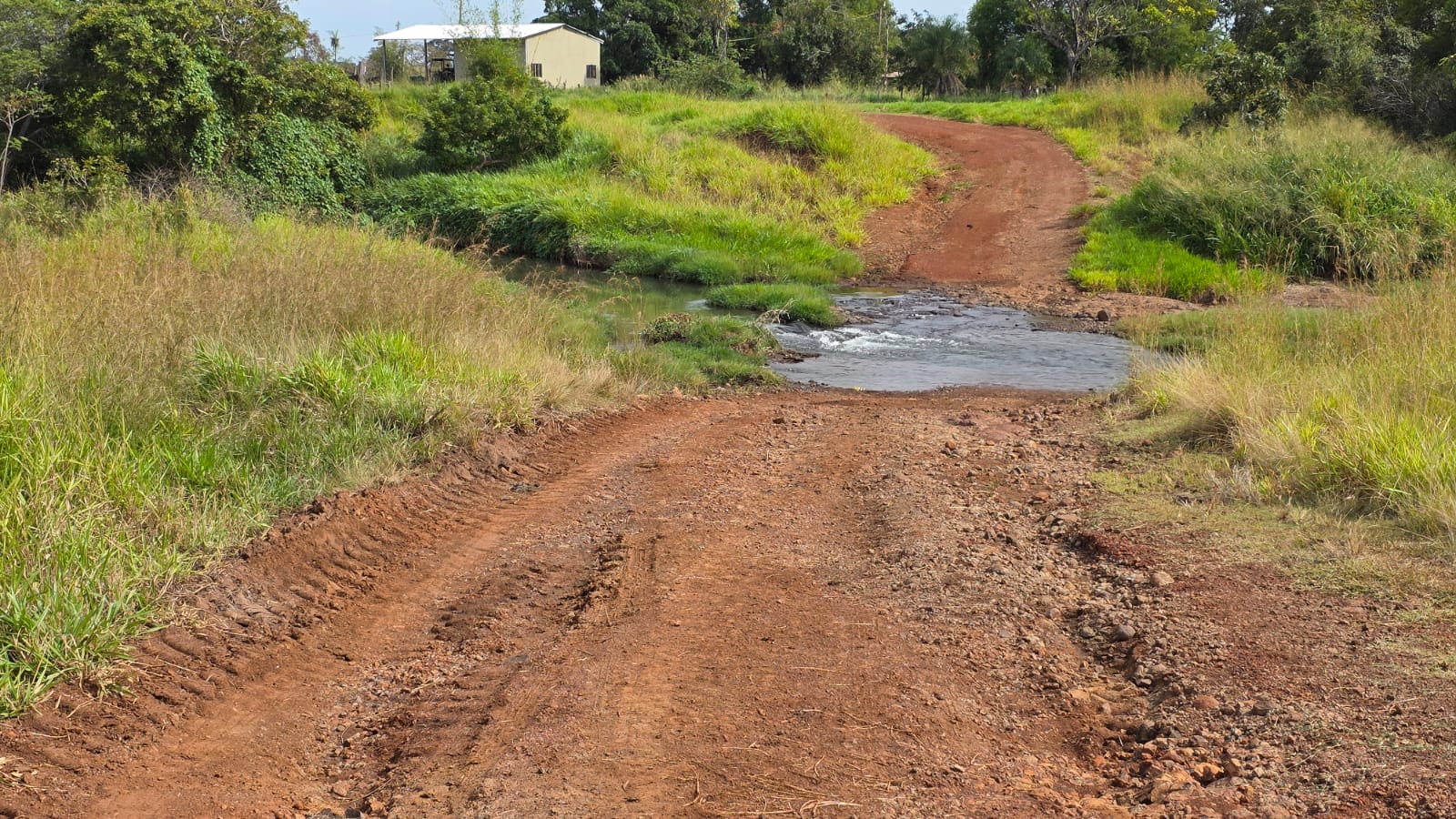 FAZENDA À VENDA – REGIÃO DE ROCHEDO/MS
