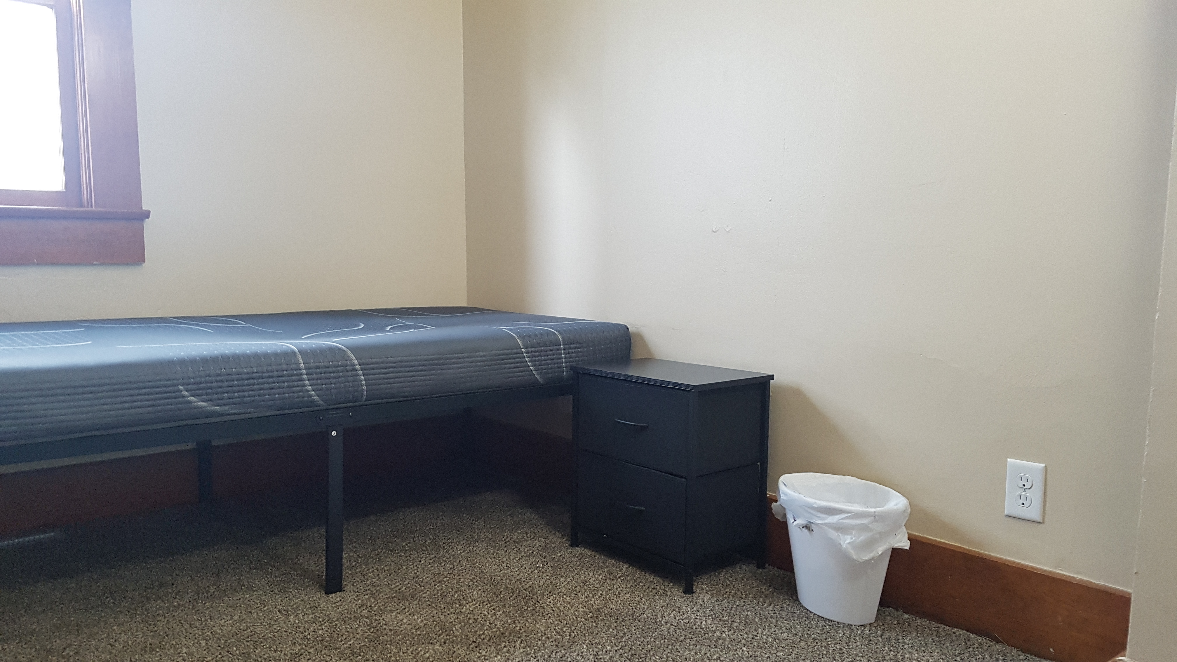 Medium Sized Private Bedroom (B4)