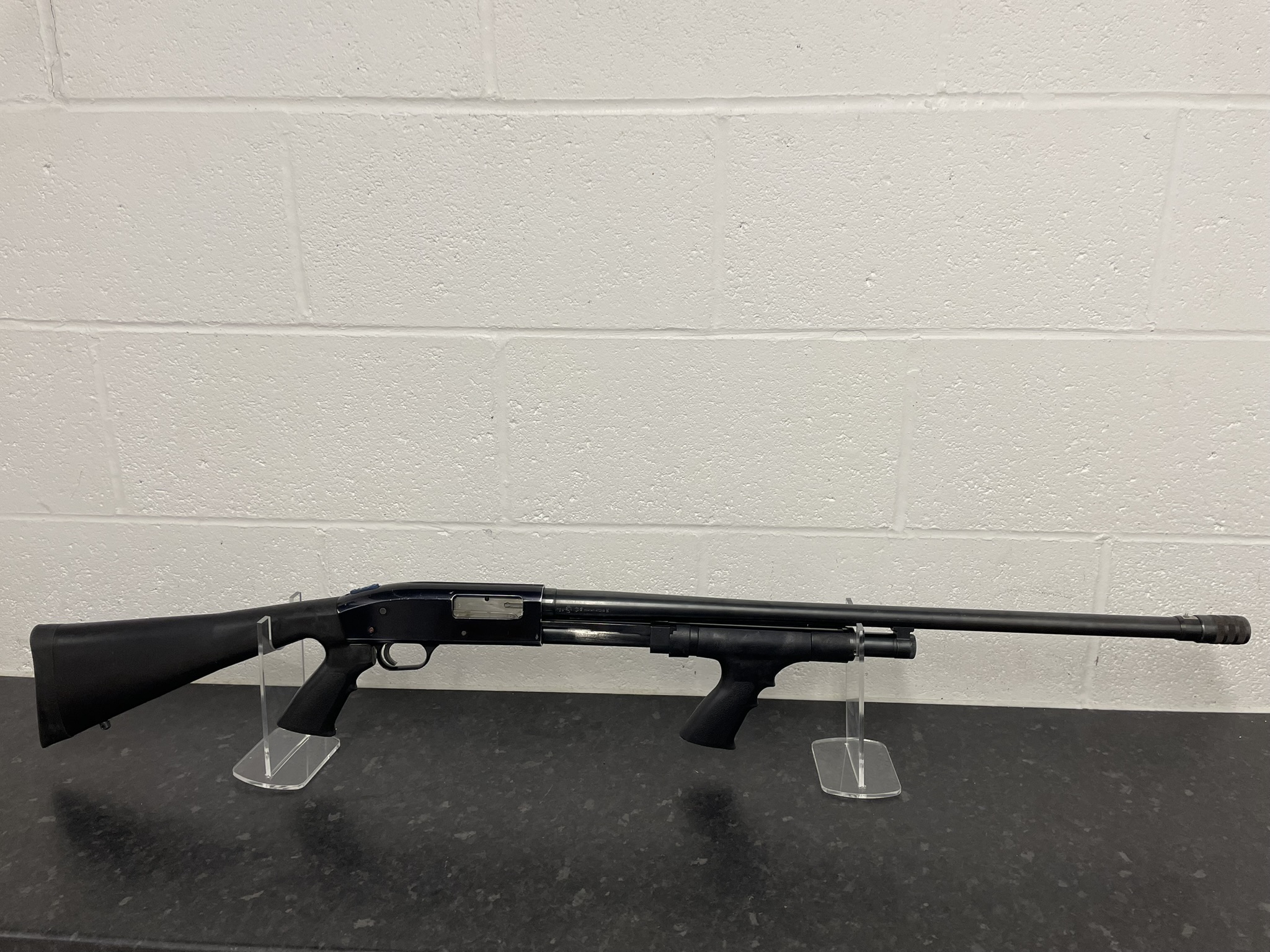 Mossberg 600AT Pump-Action Shotgun 12 Gauge