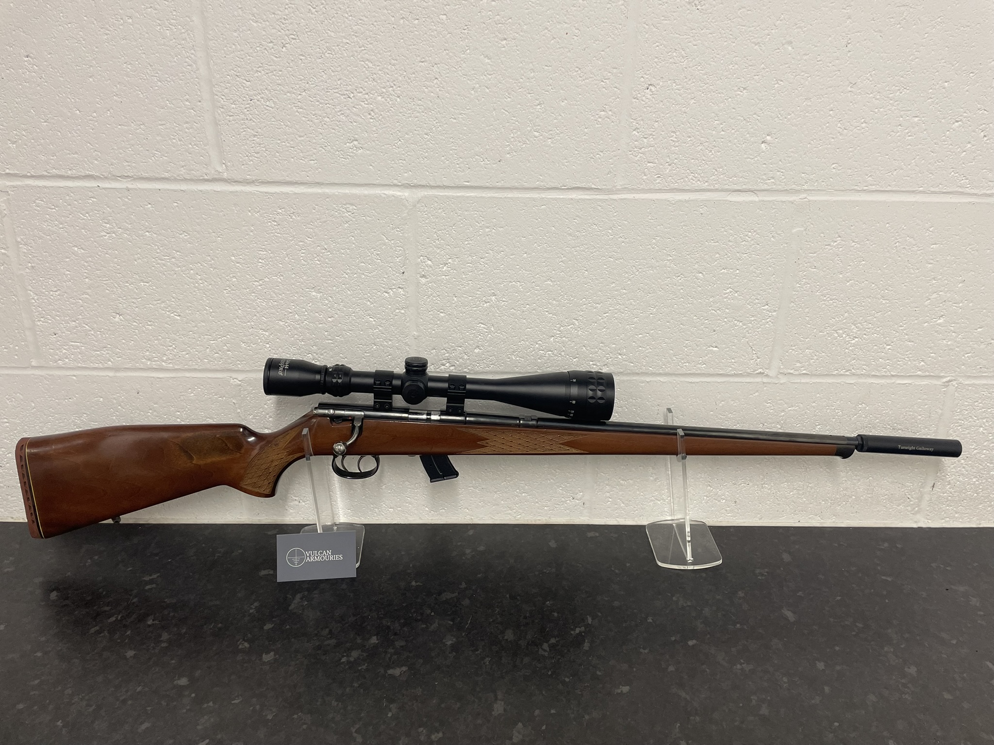 Anschutz 1418 .22LR Rifle