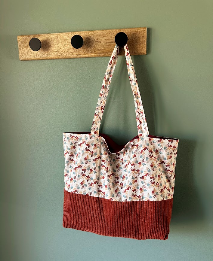 Sac tissu, Tote bag, sac de plage, fourre tout, cabas, tissu coton feuilles et velours côtelé rouille terracotta, cadeau pour elle.