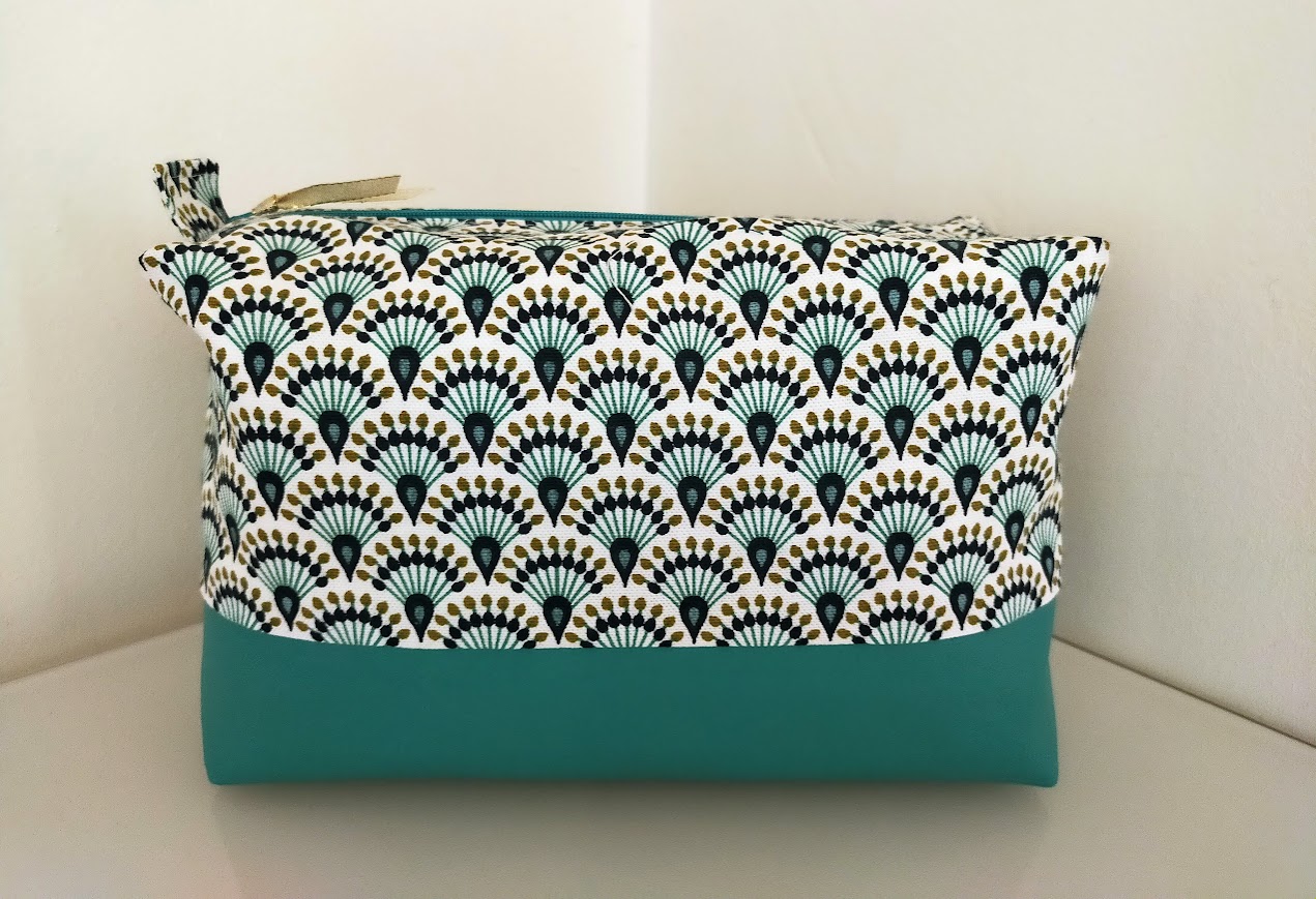 Très grande trousse de toilette,  pour homme, femme tissu et simili cuir cadeau pour elle et lui