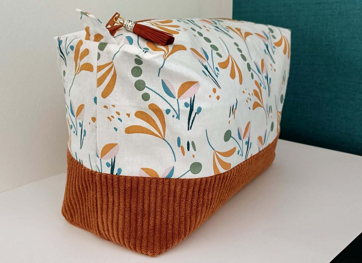 Très grande trousse de toilette, tissu coton et velours côtelé caramel, cadeau pour elle