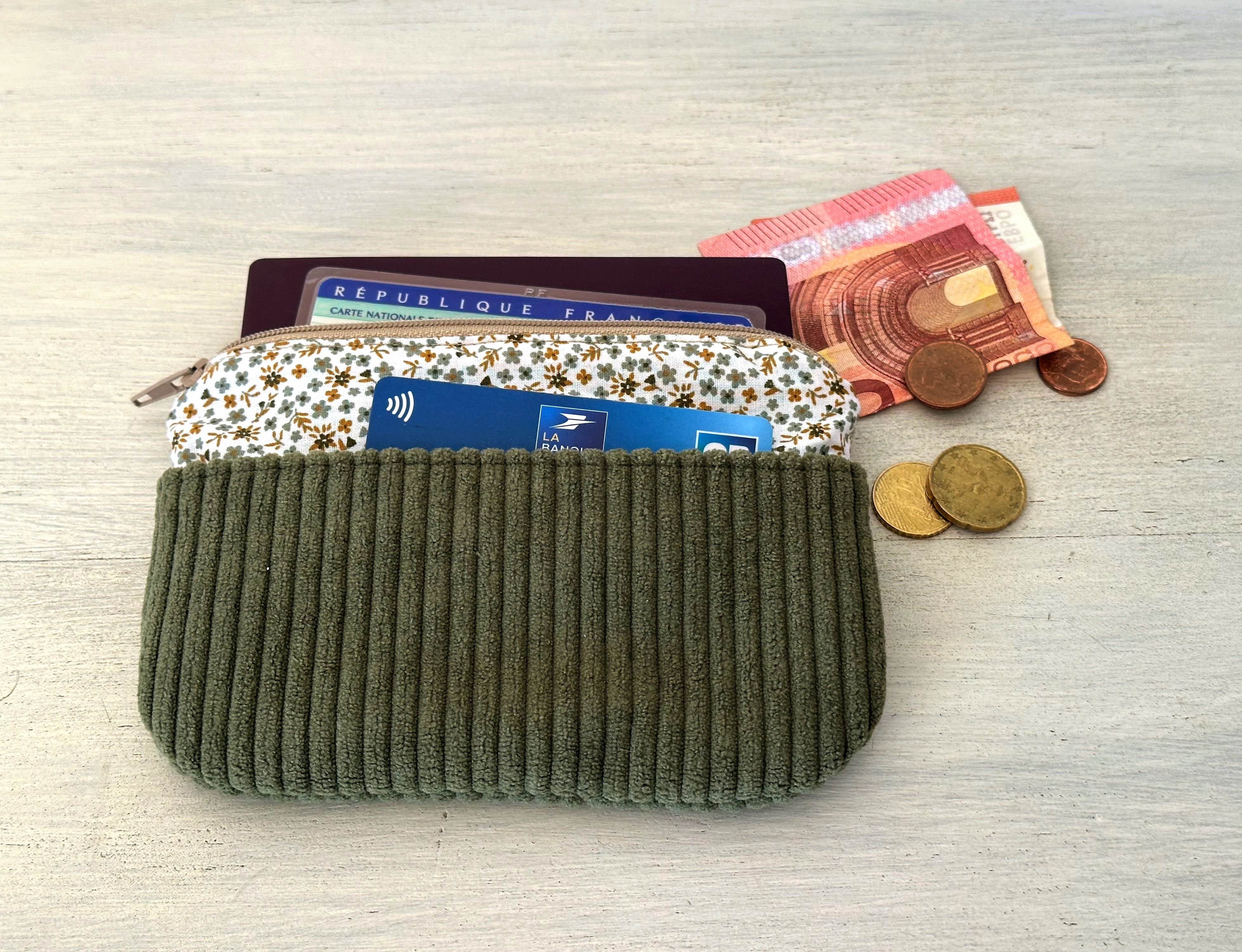 Porte monnaie /  porte cartes femme, grand modèle, tilleul tissu et velours côtelé, cadeau pour femme