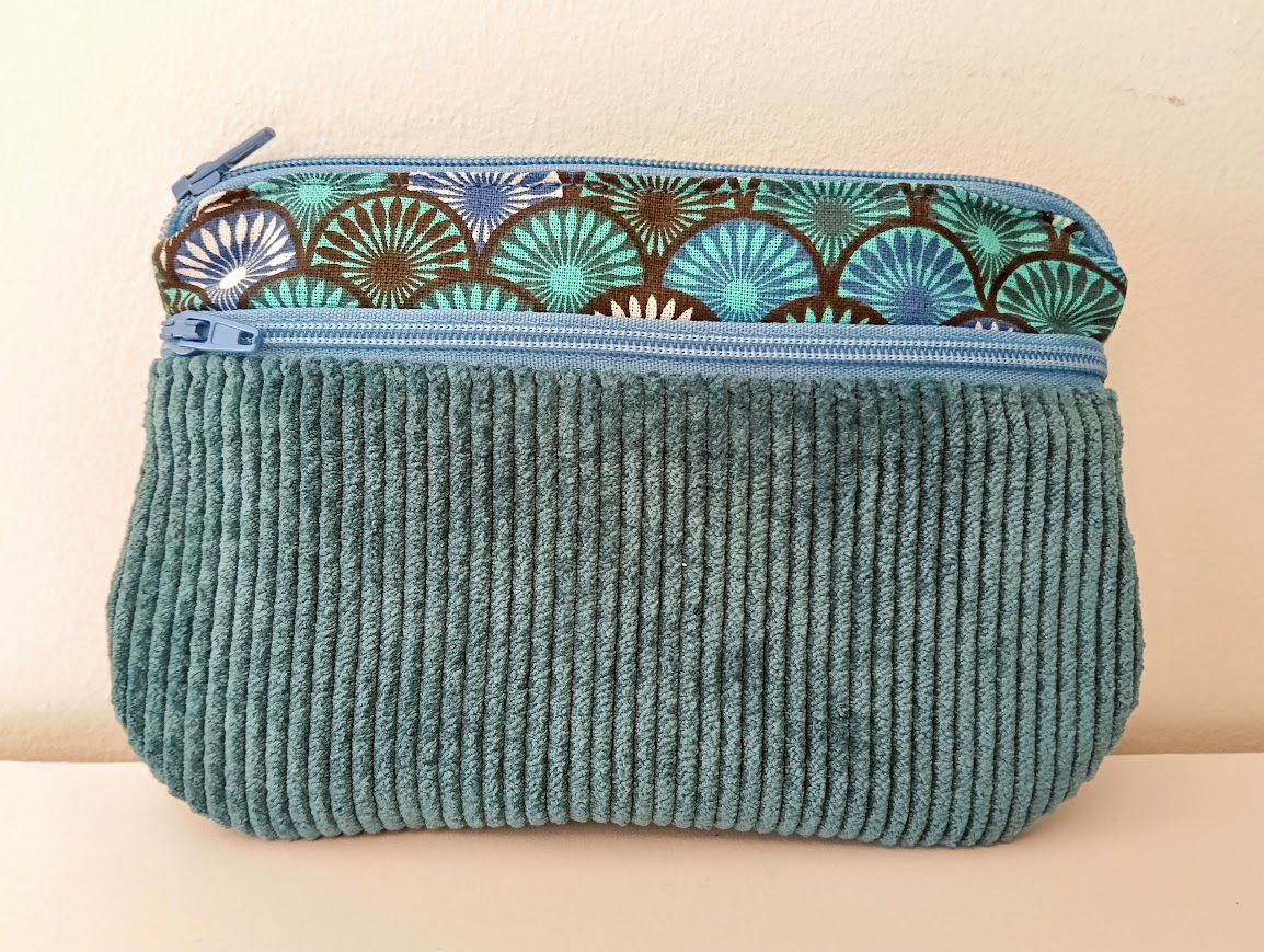 Porte monnaie /  porte cartes, tissu coton et velours côtelé bleu pétrole, cadeau pour femme