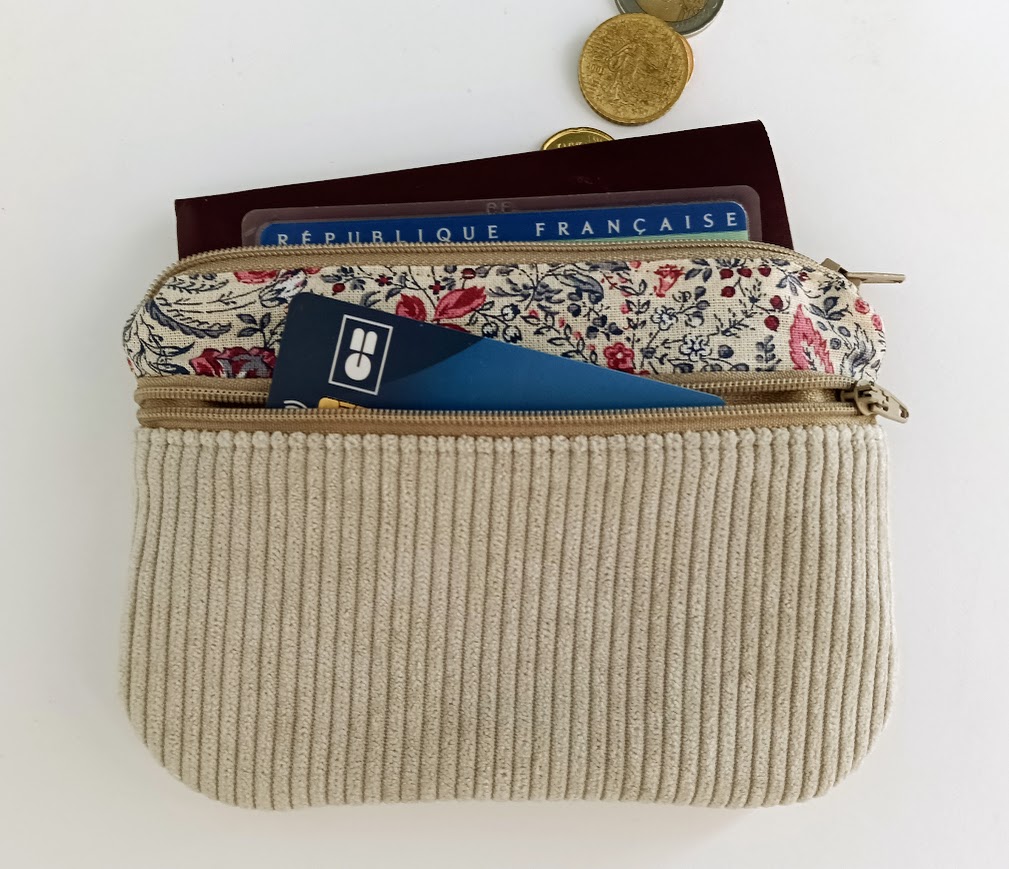 Porte monnaie /  porte cartes, tissu floral et velours côtelé écru naturel, cadeau pour femme