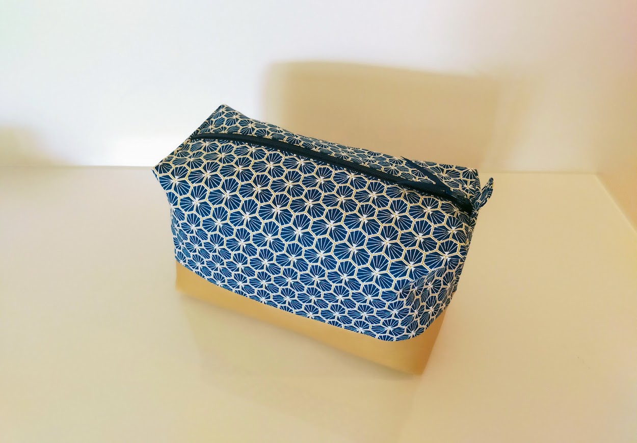 Très grande trousse de toilette, homme, femme tissu coton, simili cuir doré, cadeau pour elle