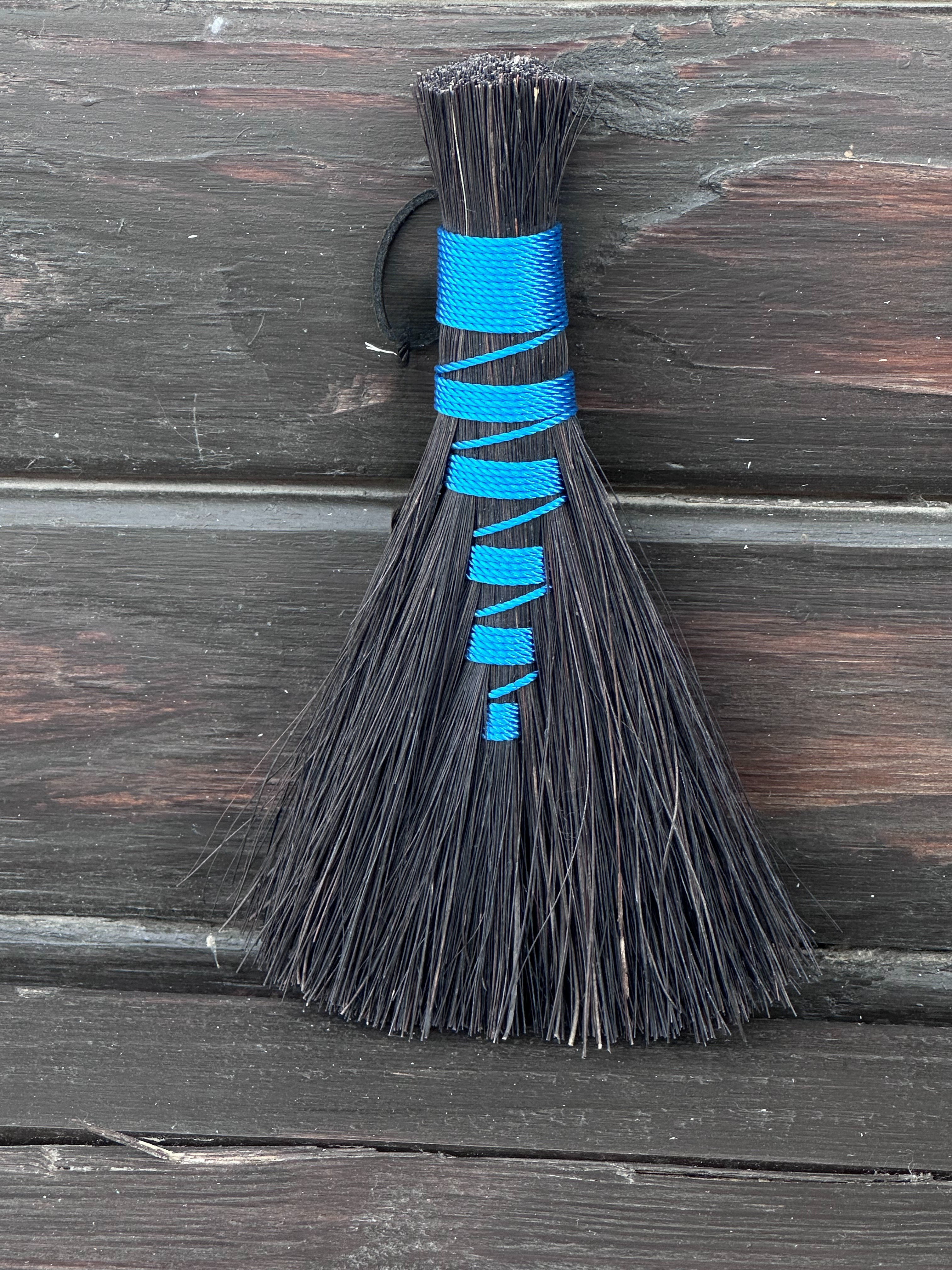 Minikin Blue Straight