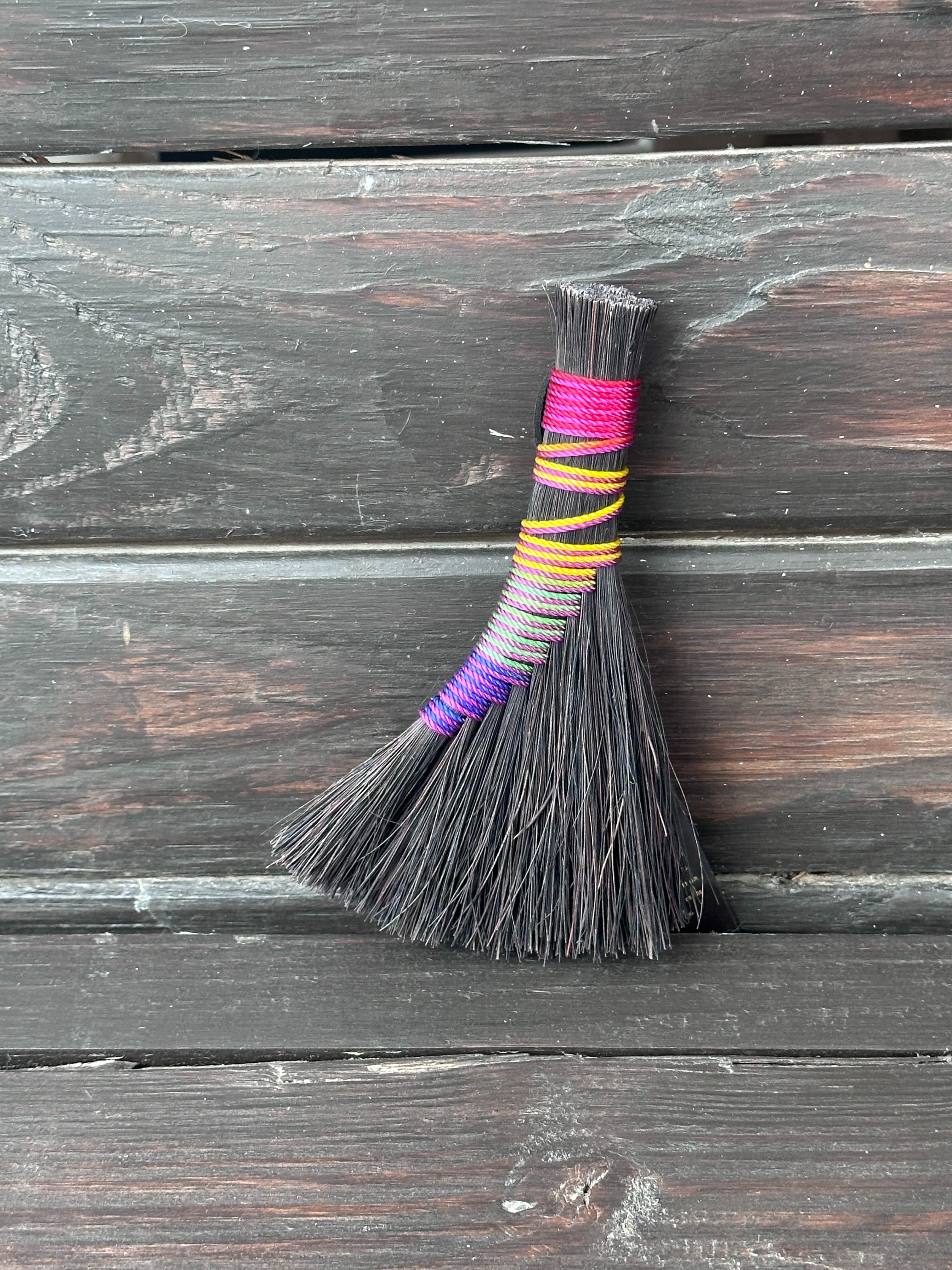 Minikin Rainbow Swooped