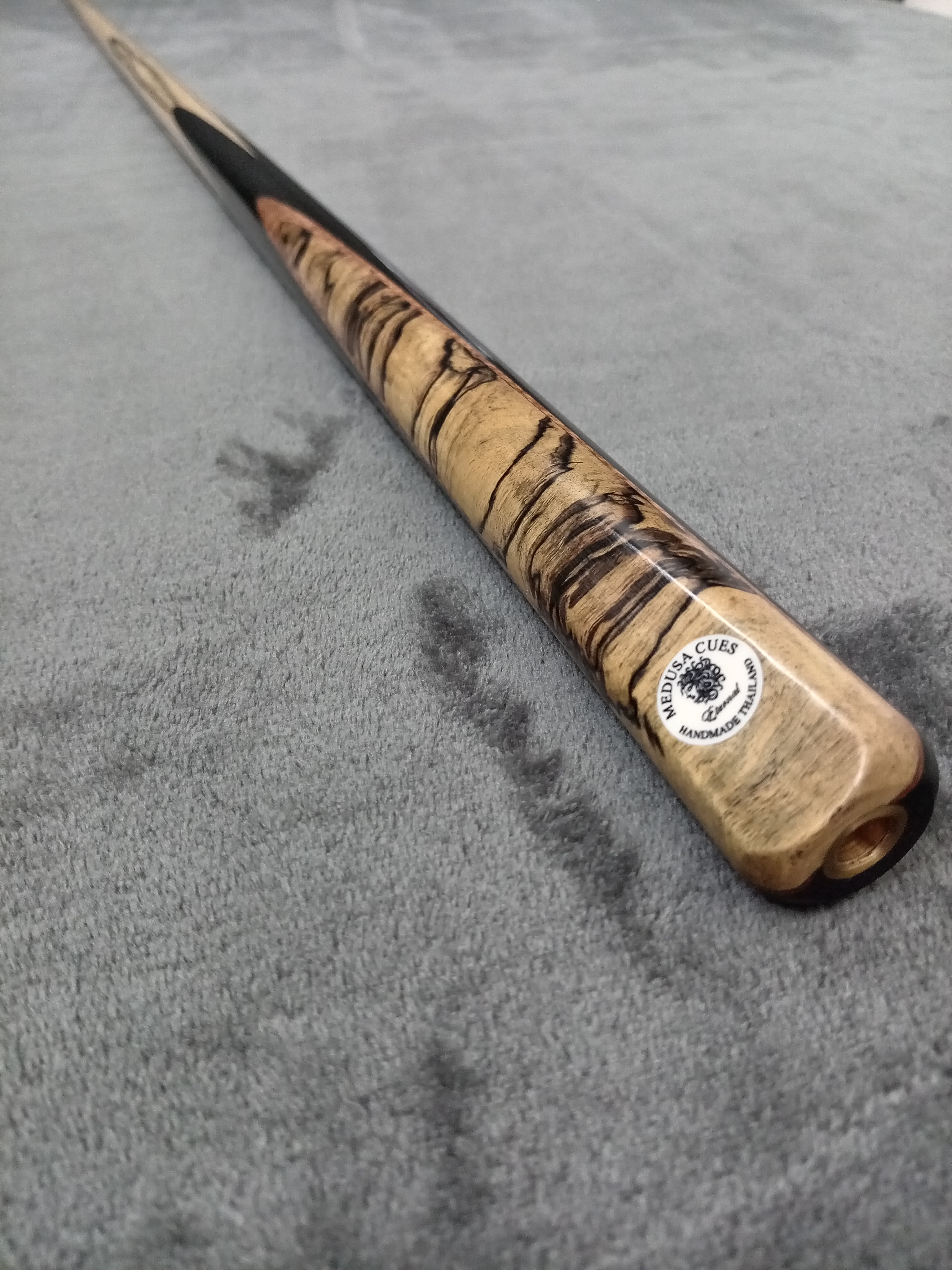 1 Piece Ash Cue