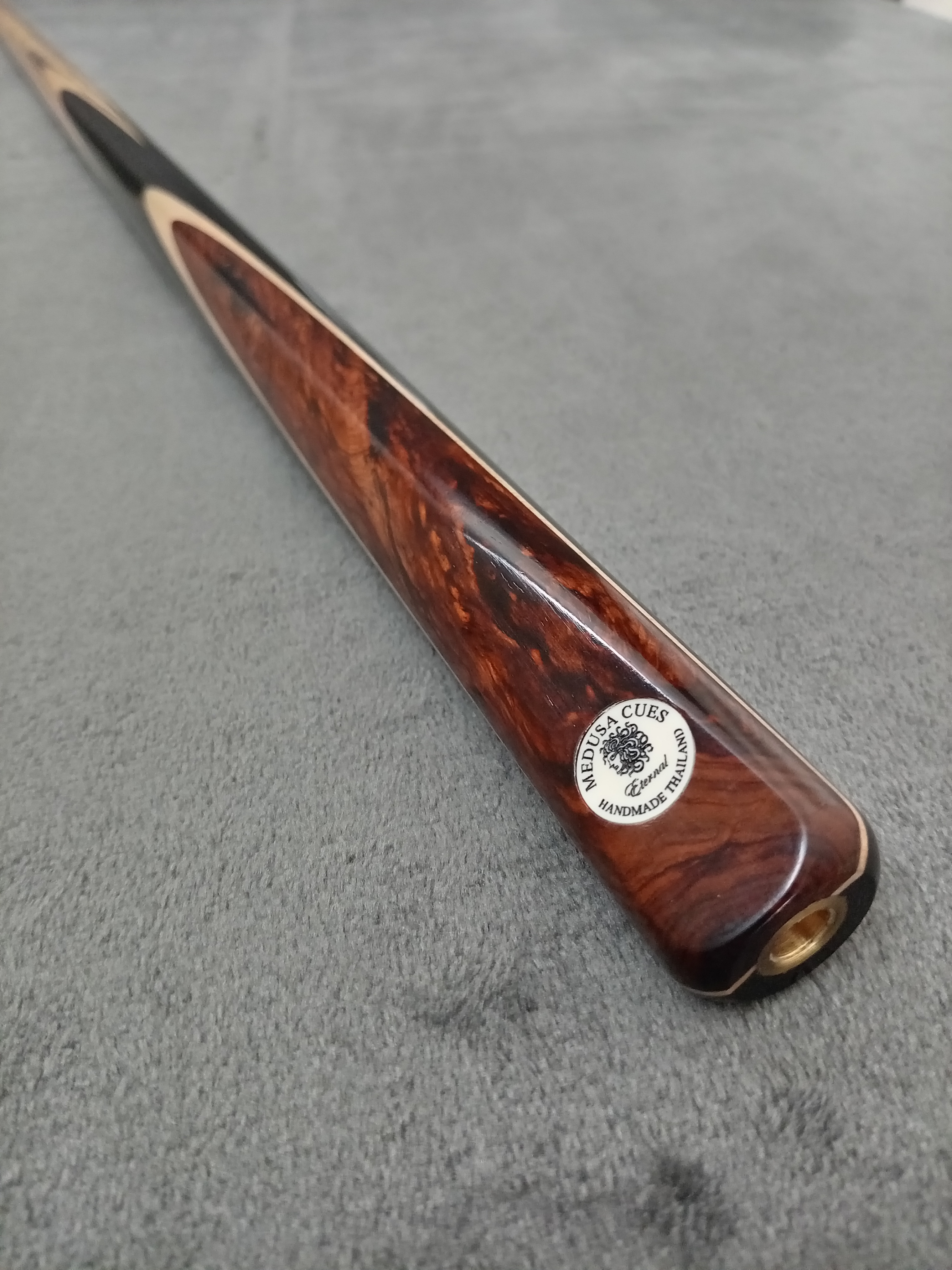 1 Piece Ash Cue
