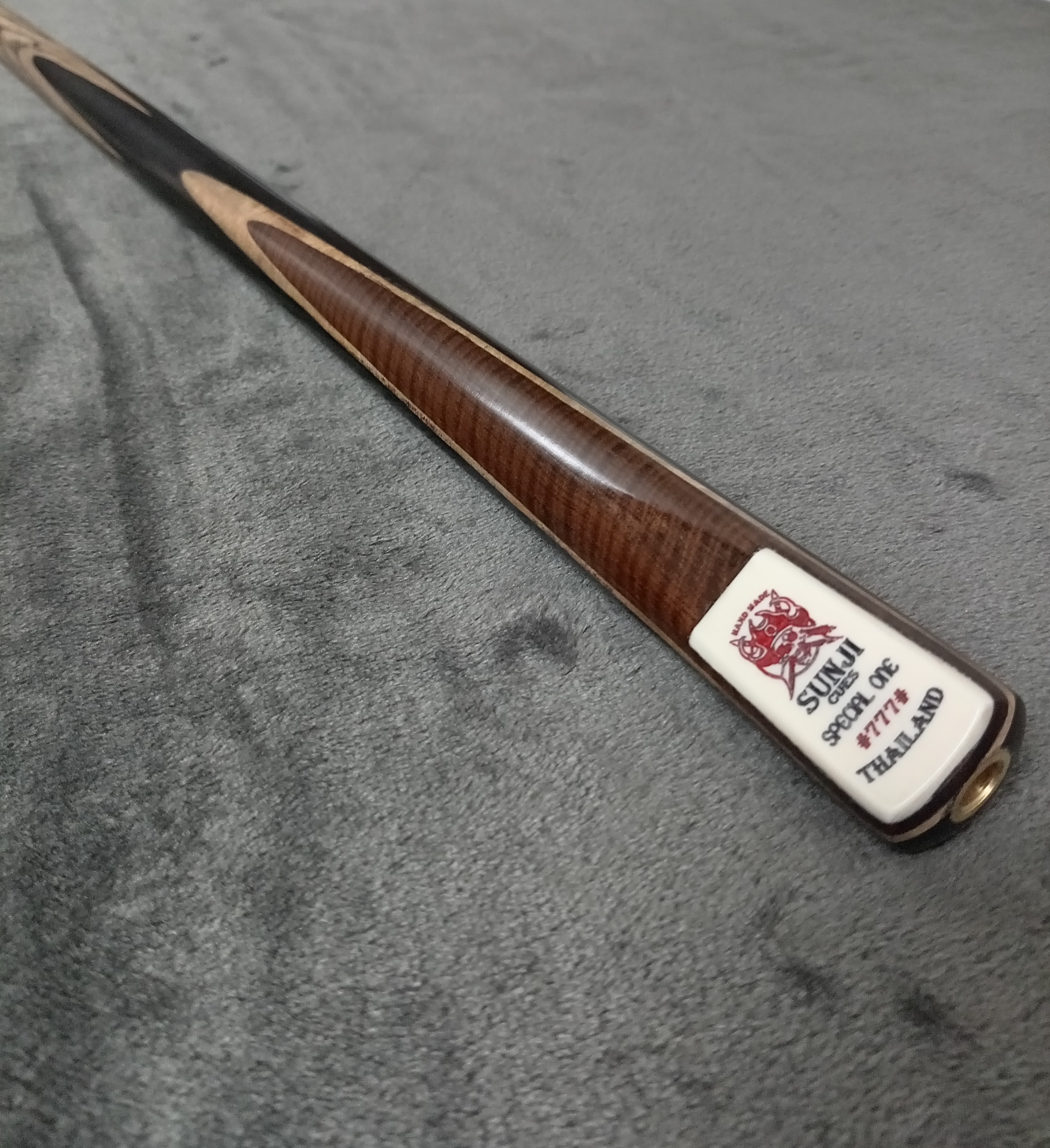 1 Piece Ash Cue