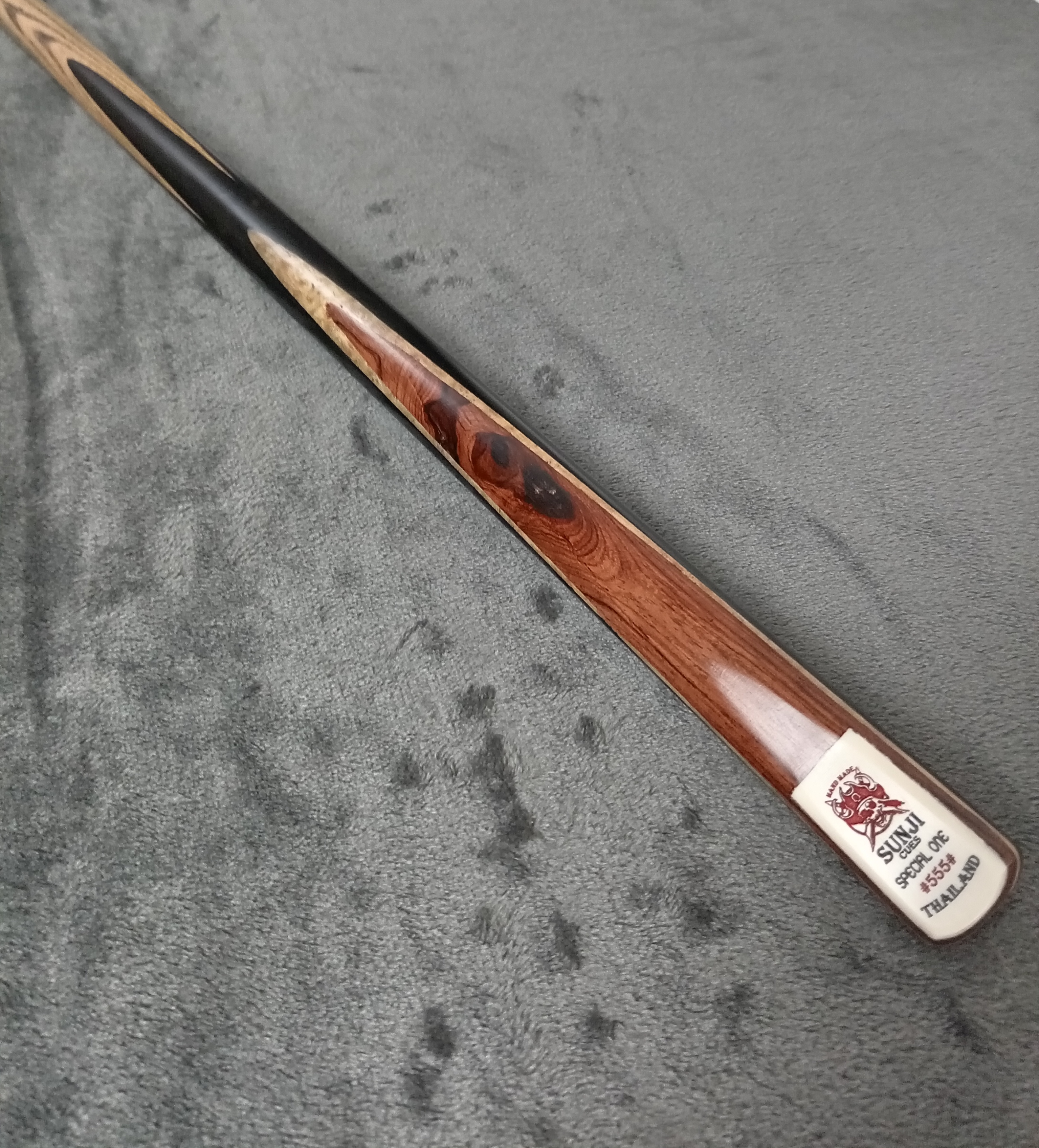 1 Piece Ash Cue