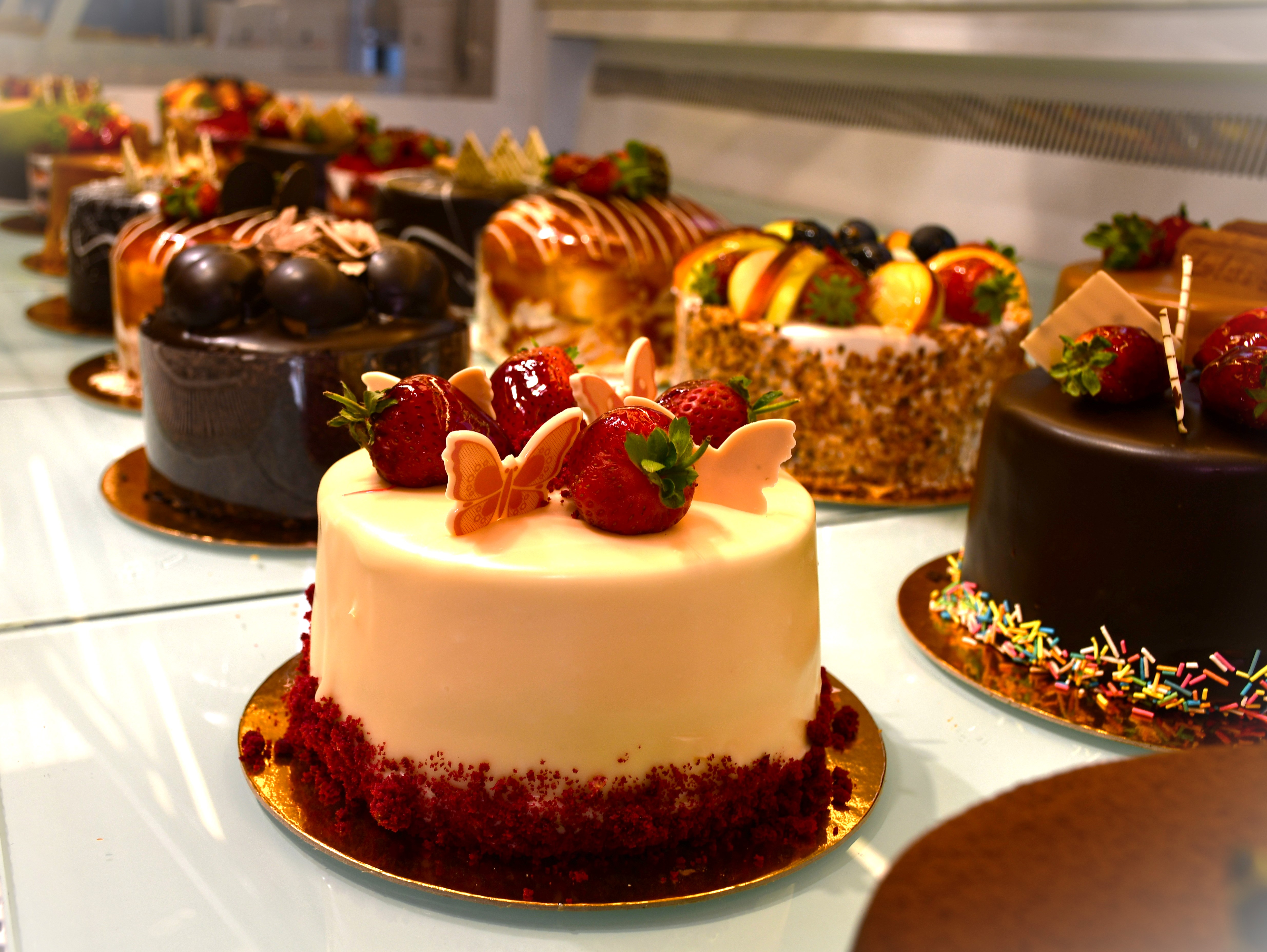 Decorative Strawberry Banana Cake 