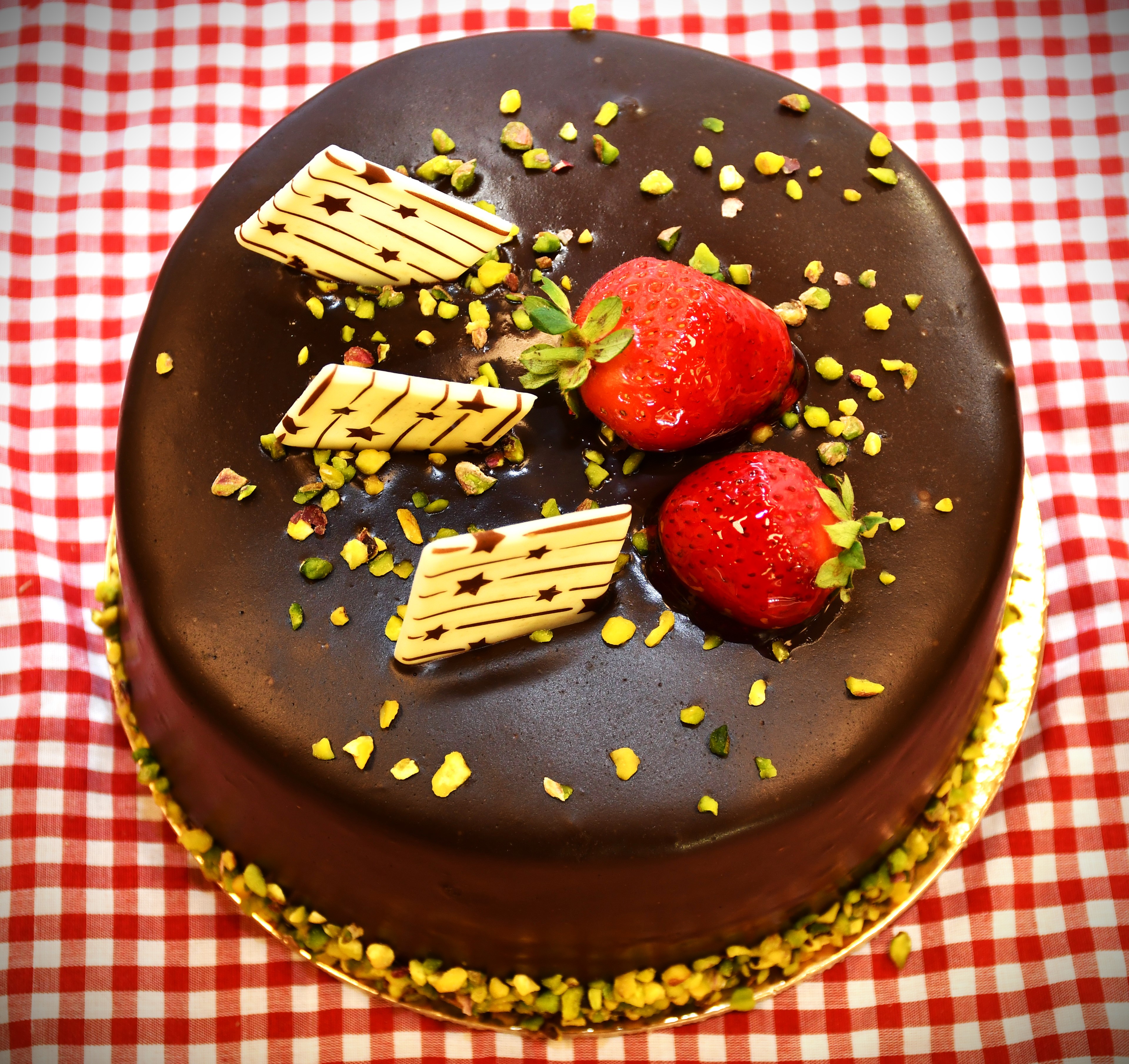Chocolate pistachio cake