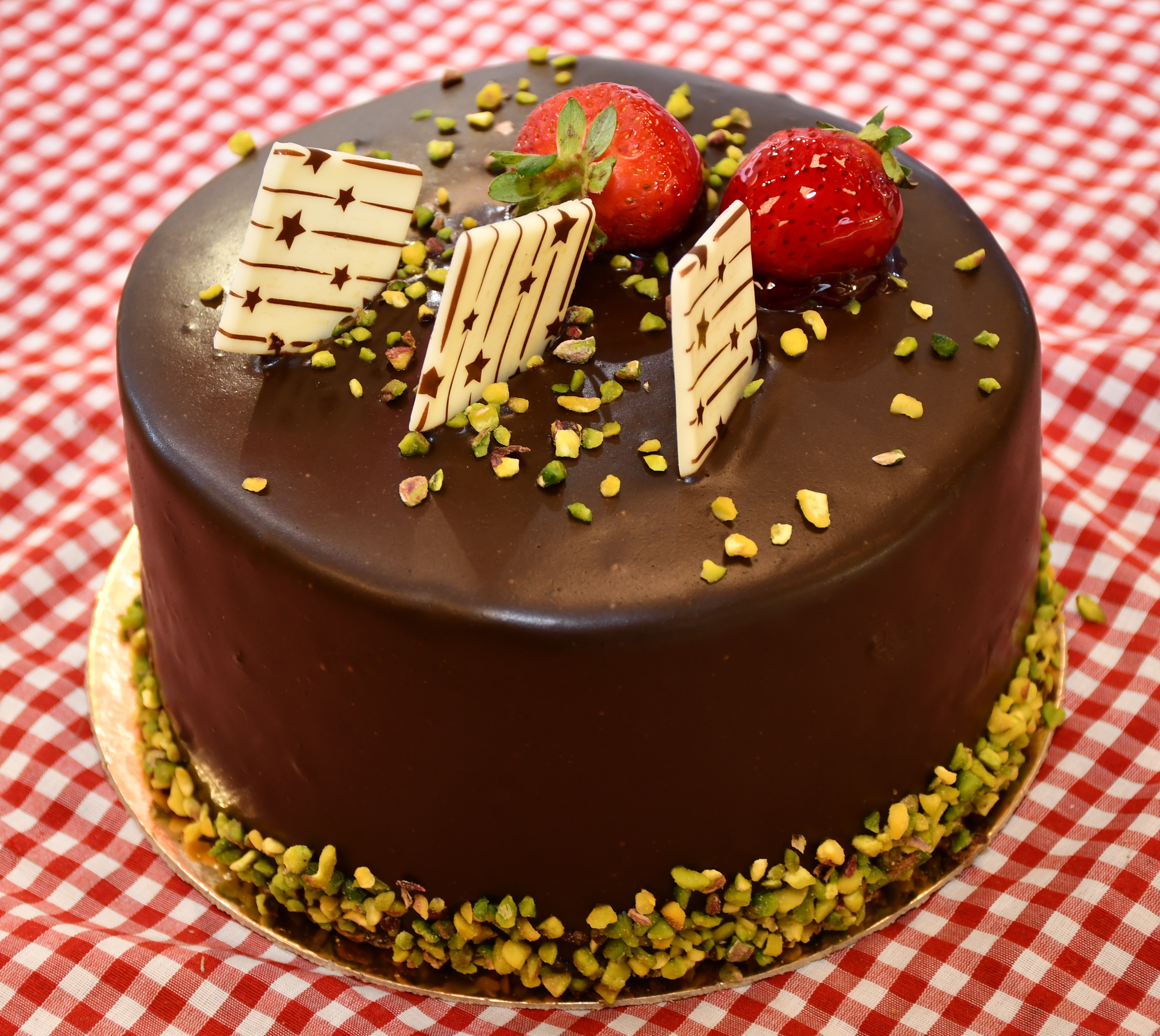 Chocolate pistachio cake