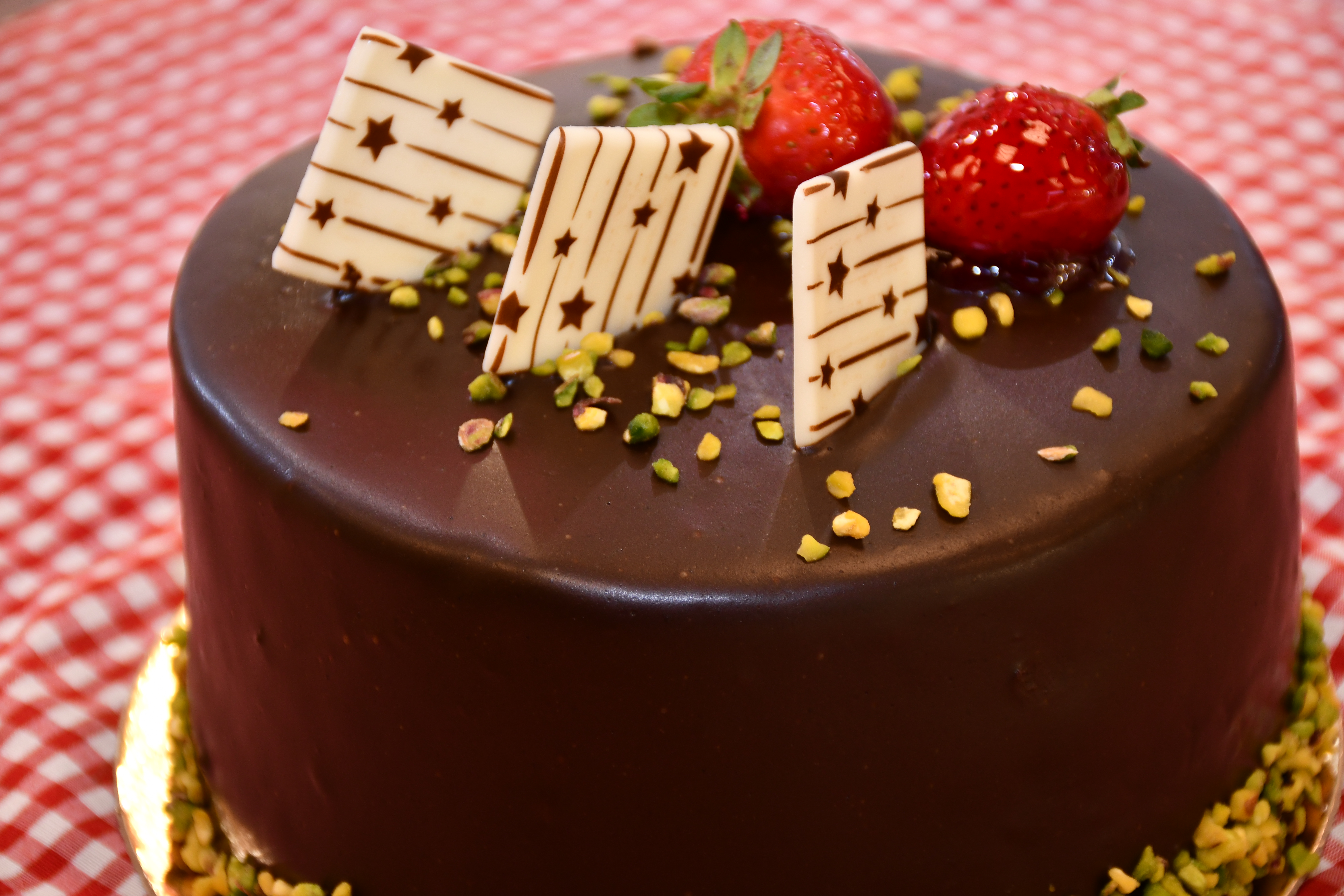 Chocolate pistachio cake