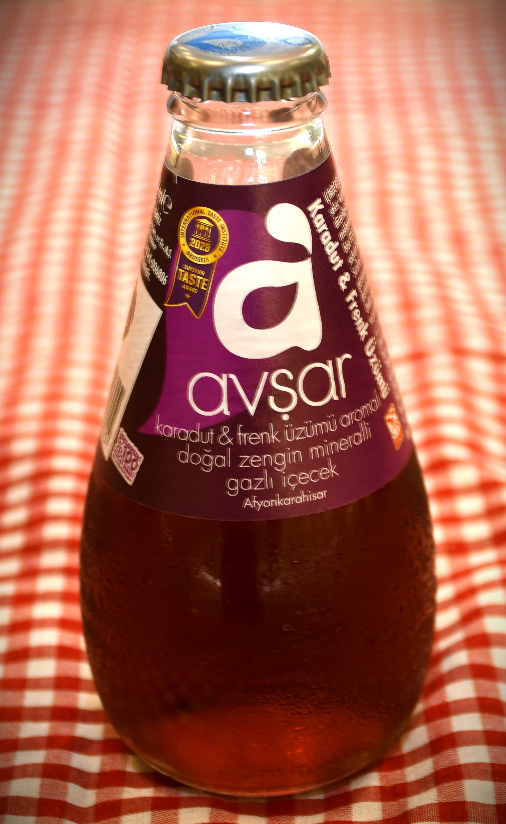 Avşar Black Mulberry & Blackcurrant Flavored Carbonated Drink