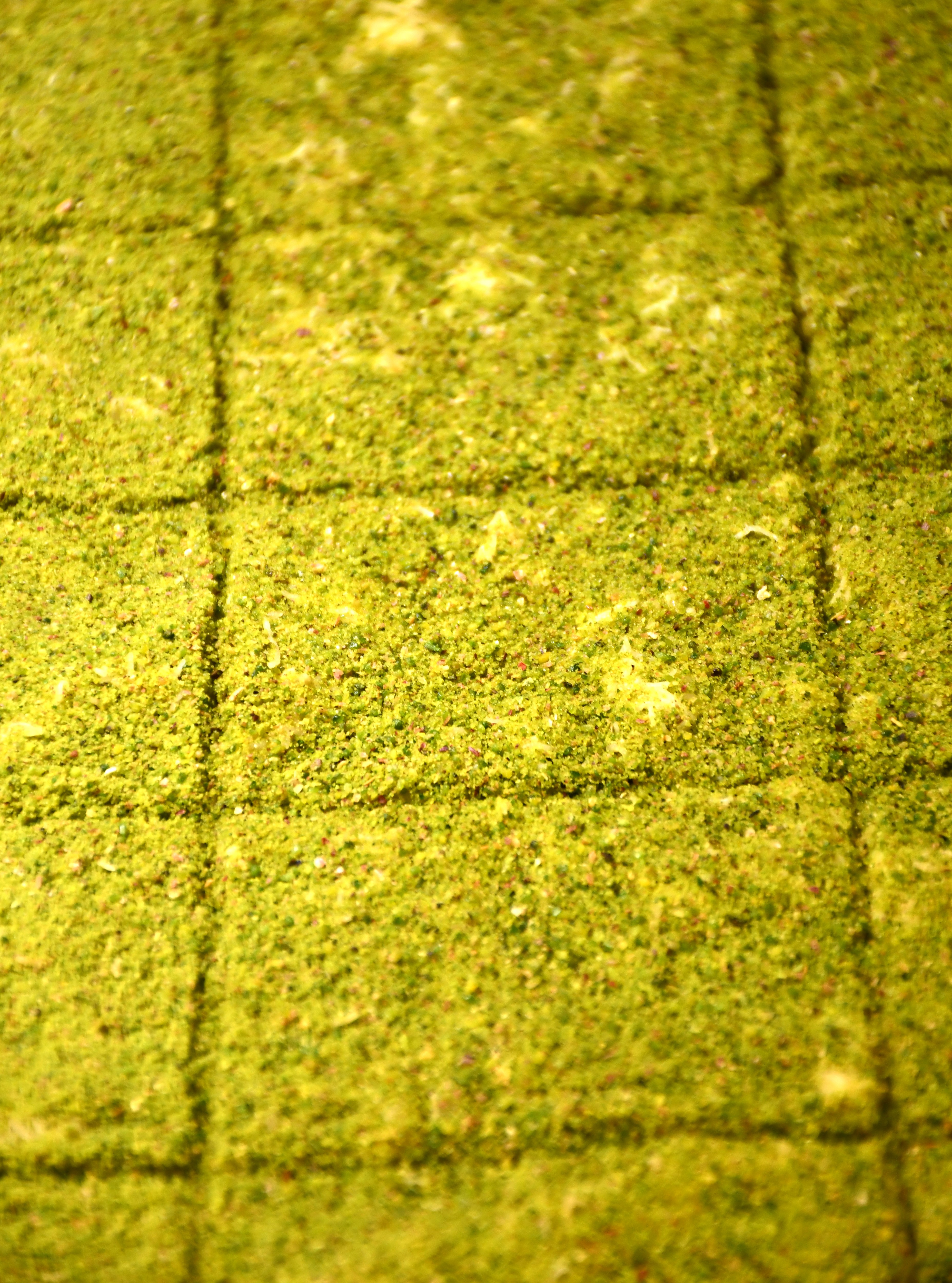 Cold kadayif with pistachio