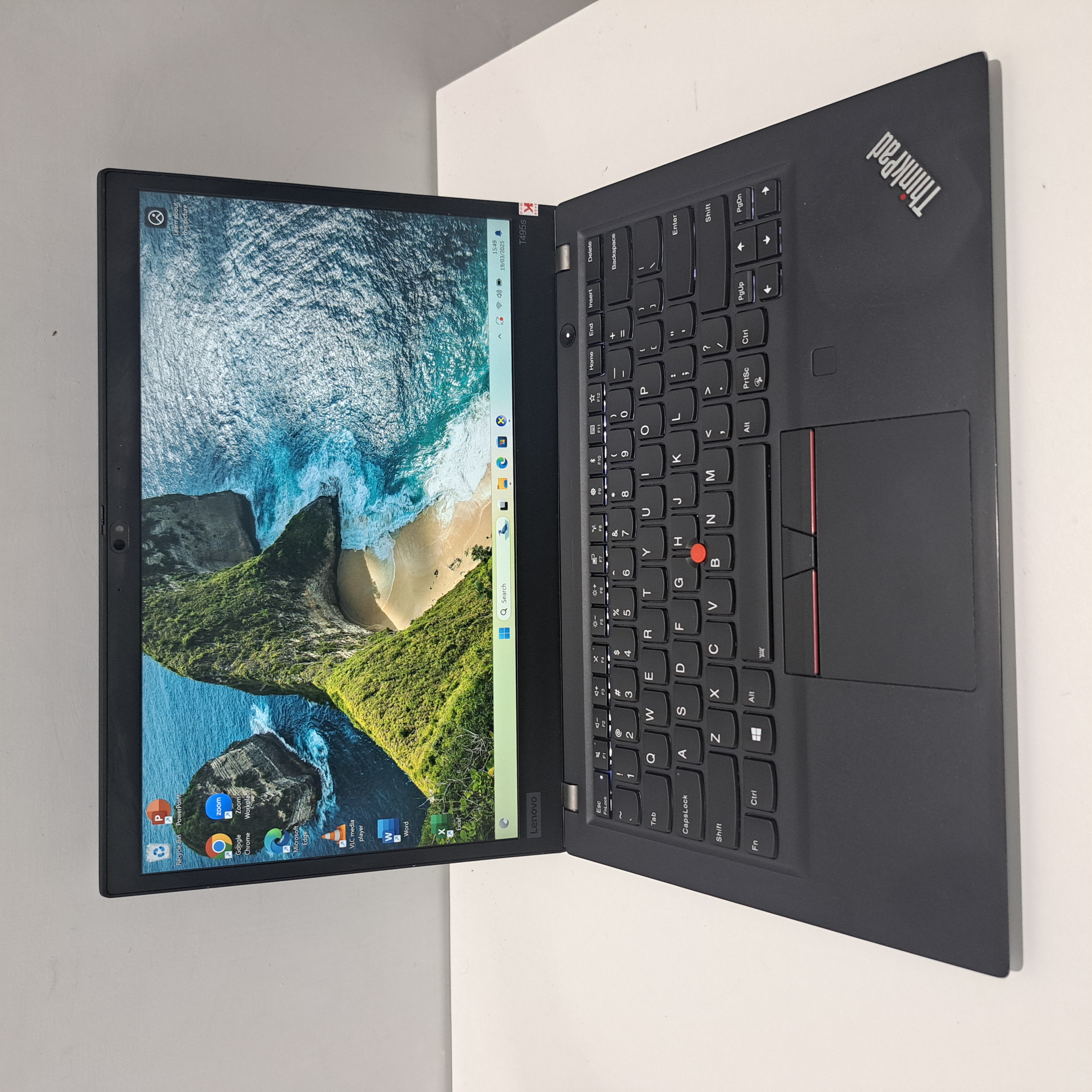 Lenovo Thinkpad T495s Ryzen 5 Pro 3500u Ram 16Gb SSD 256Gb Windows 11