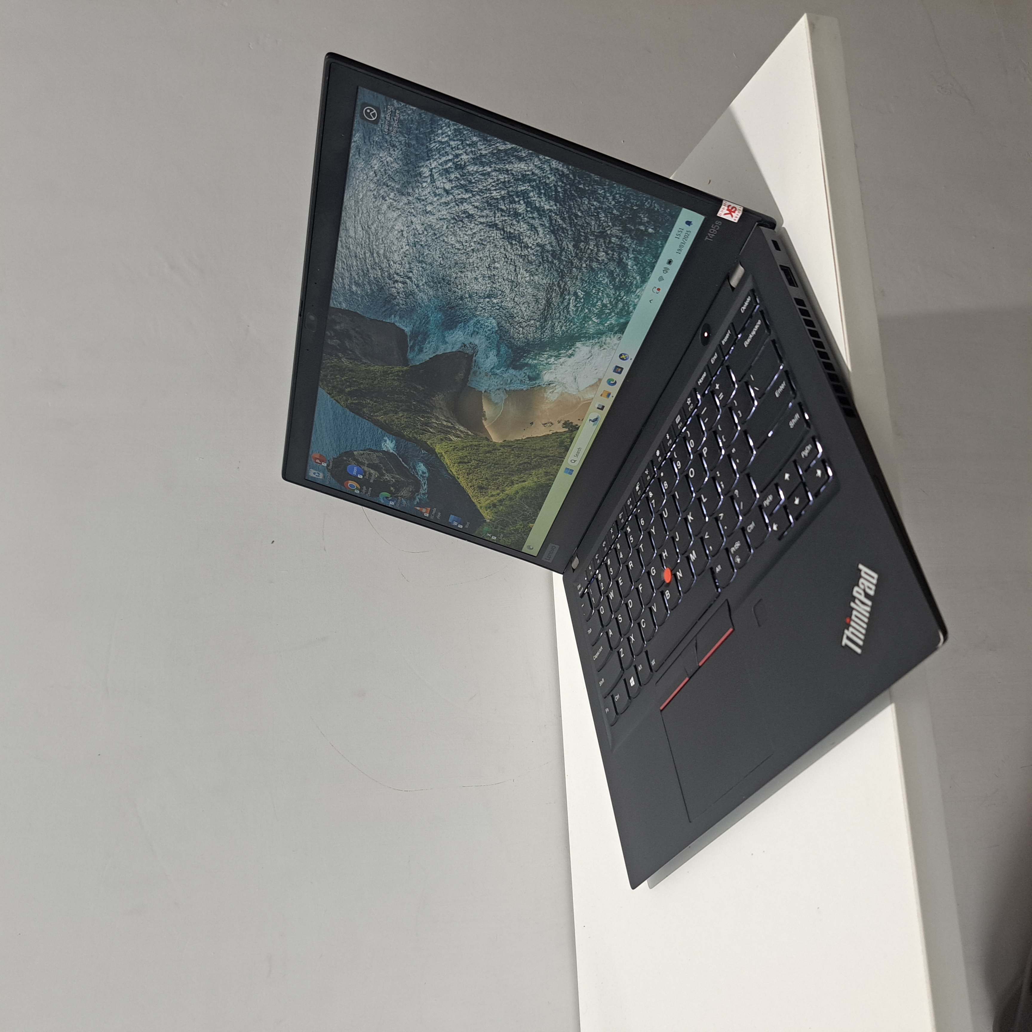 Lenovo Thinkpad T495s Ryzen 5 Pro 3500u Ram 16Gb SSD 256Gb Windows 11