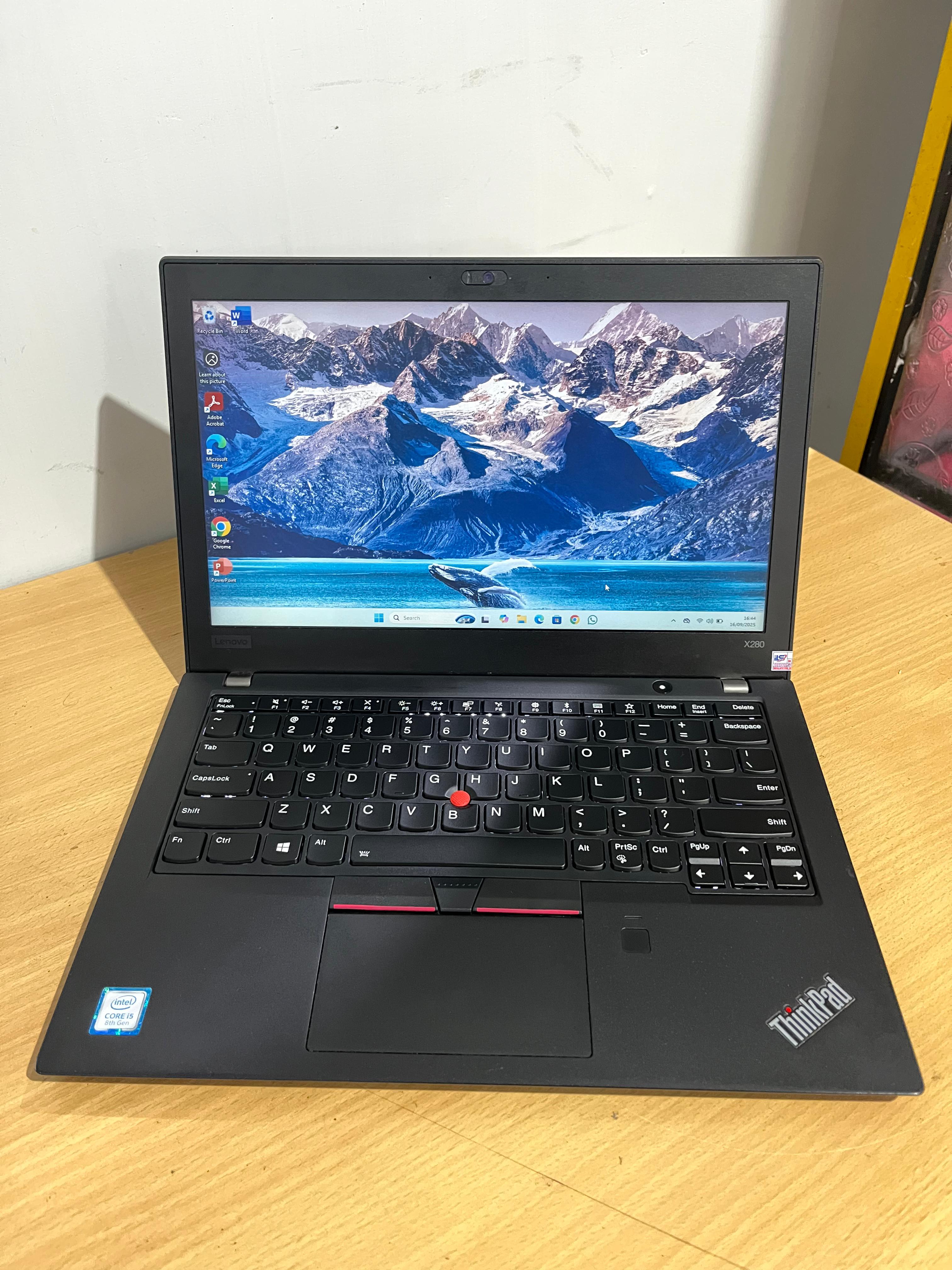 Lenovo Thinkpad X280 Core i5 gen 8 Ram DDR4 8gb SSD Nvne 256gb Windows 11