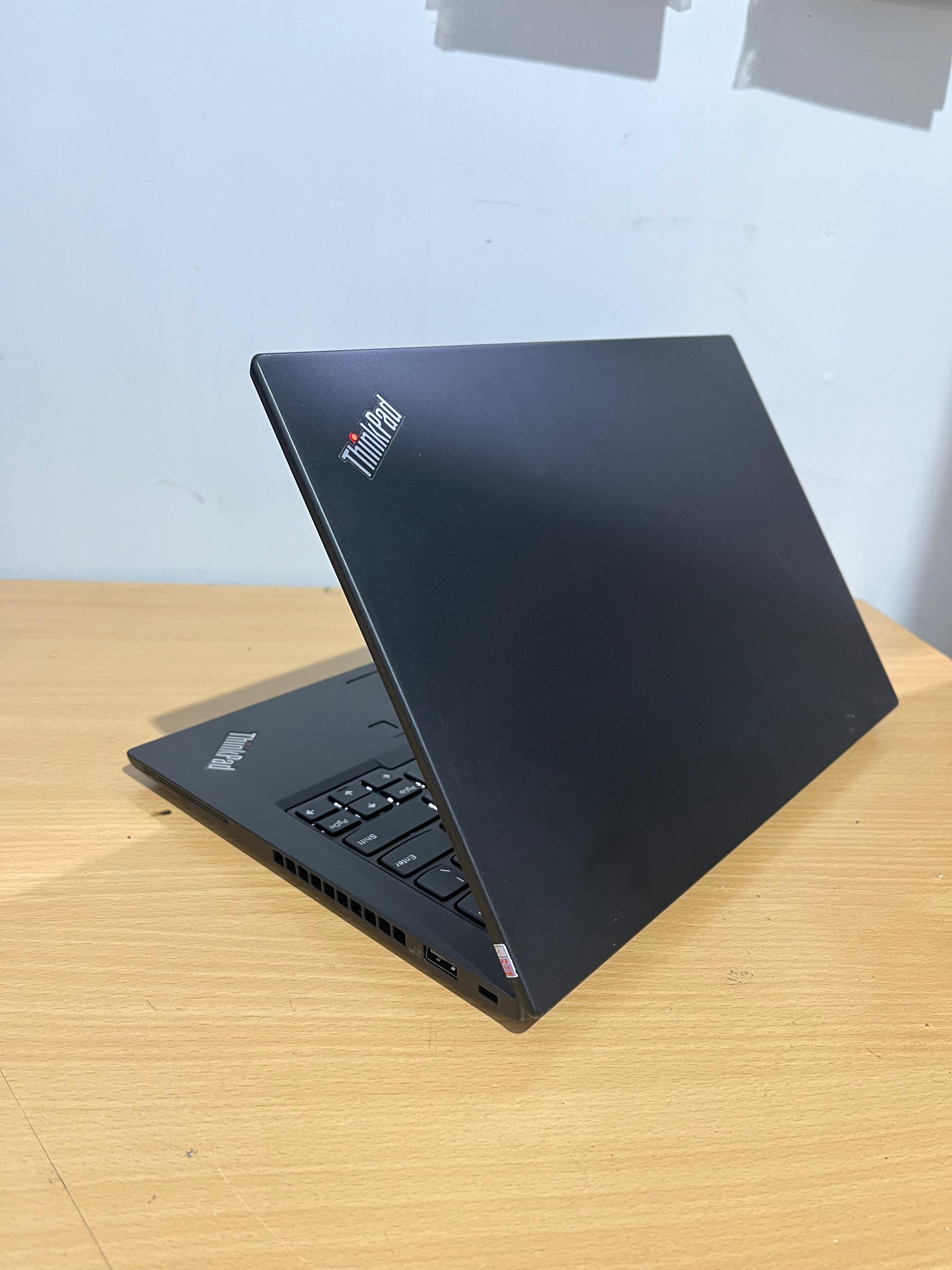Lenovo Thinkpad X280 Core i5 gen 8 Ram DDR4 8gb SSD Nvne 256gb Windows 11