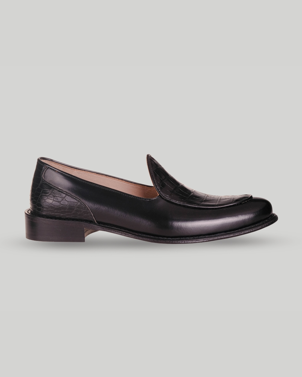 Borzu Loafers ( Black )