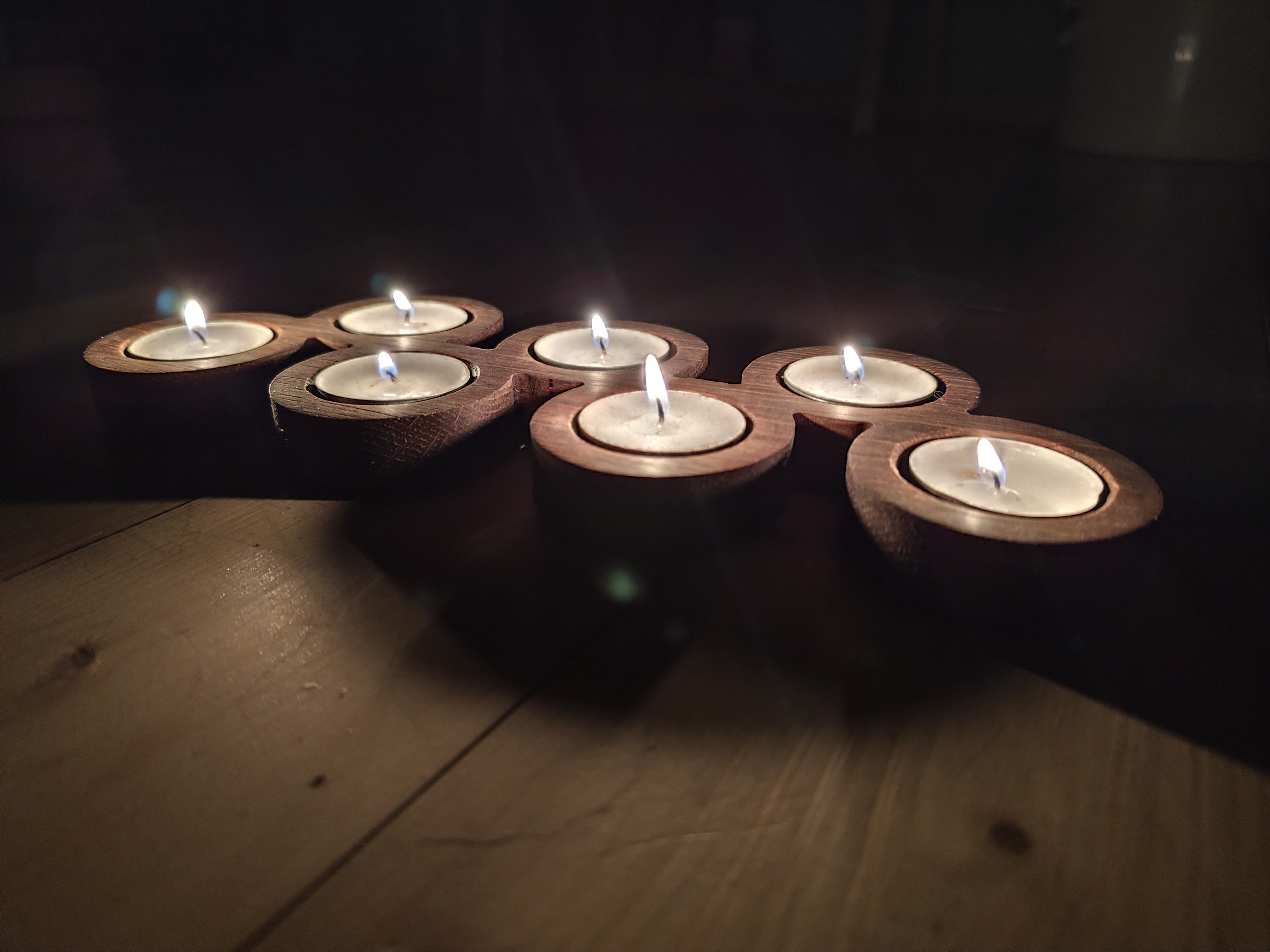 Puidust teeküünla alus (seven)