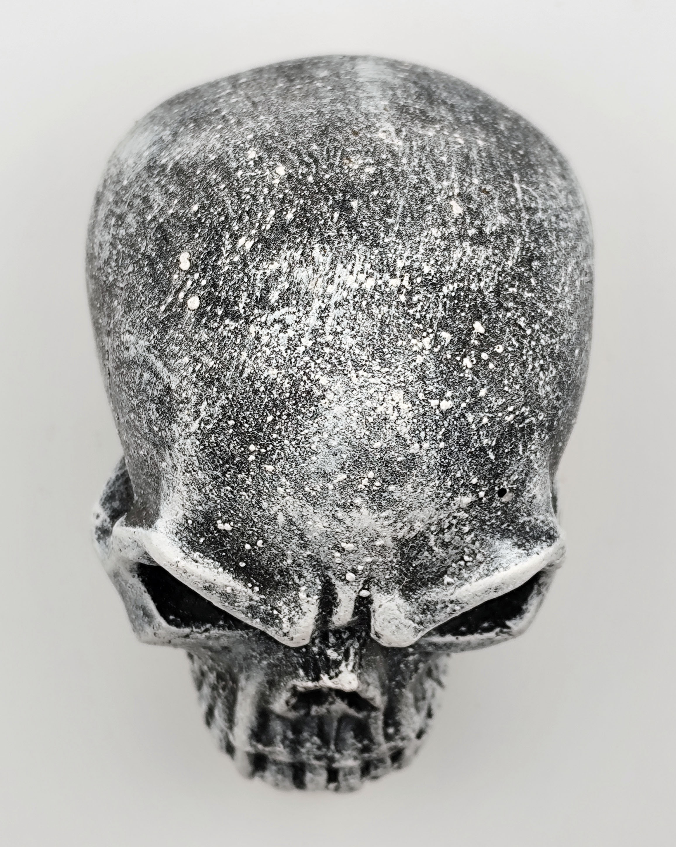 Betoonist väike pealuu