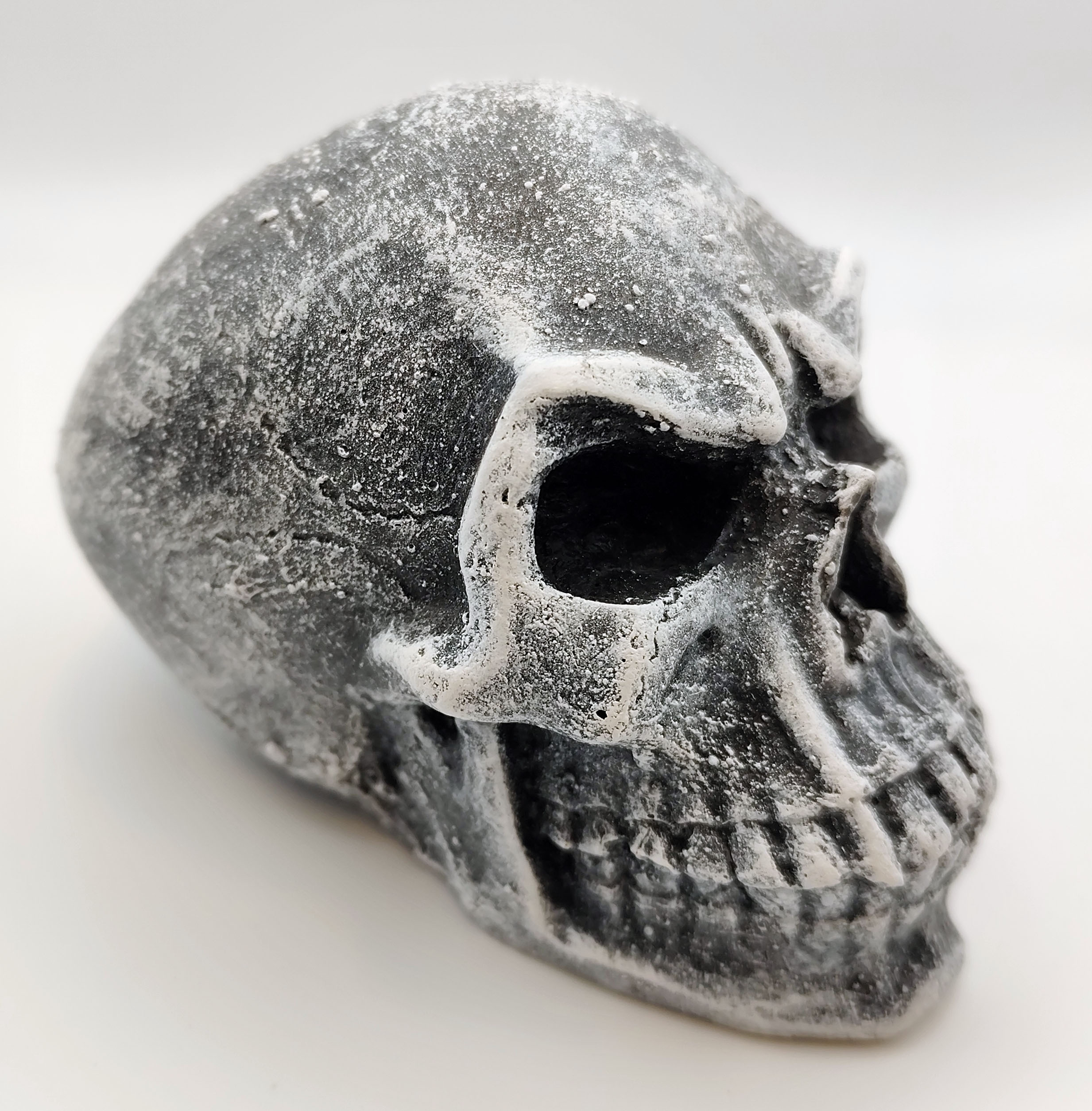 Betoonist väike pealuu