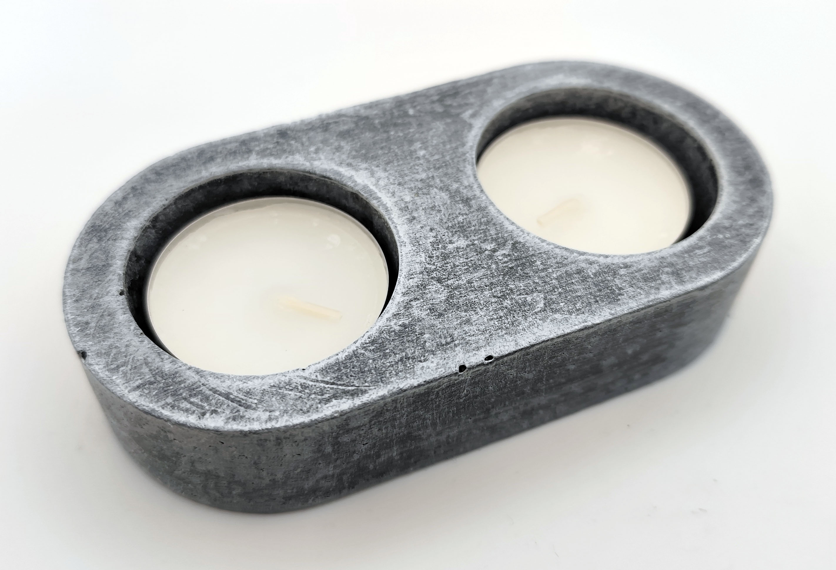 Betoonist küünlaalus (duo)