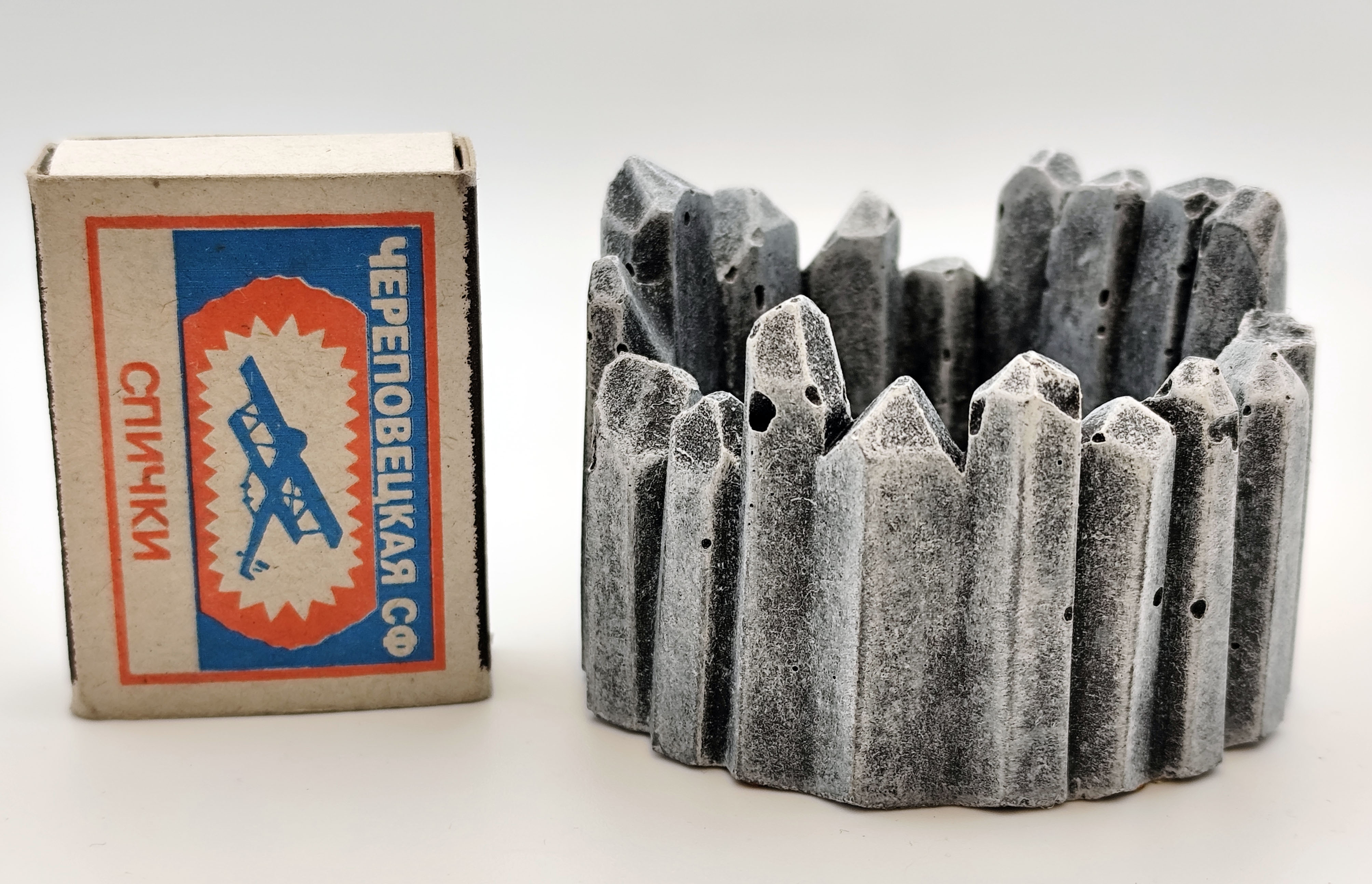 Betoonist minivaas, lillepott, küünlahoidja