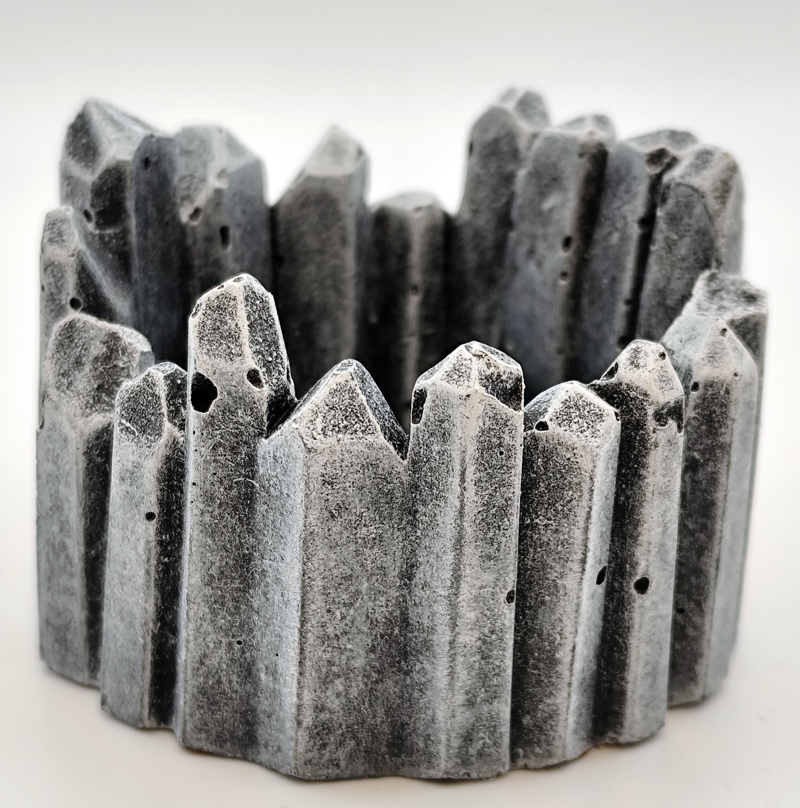 Betoonist minivaas, lillepott, küünlahoidja