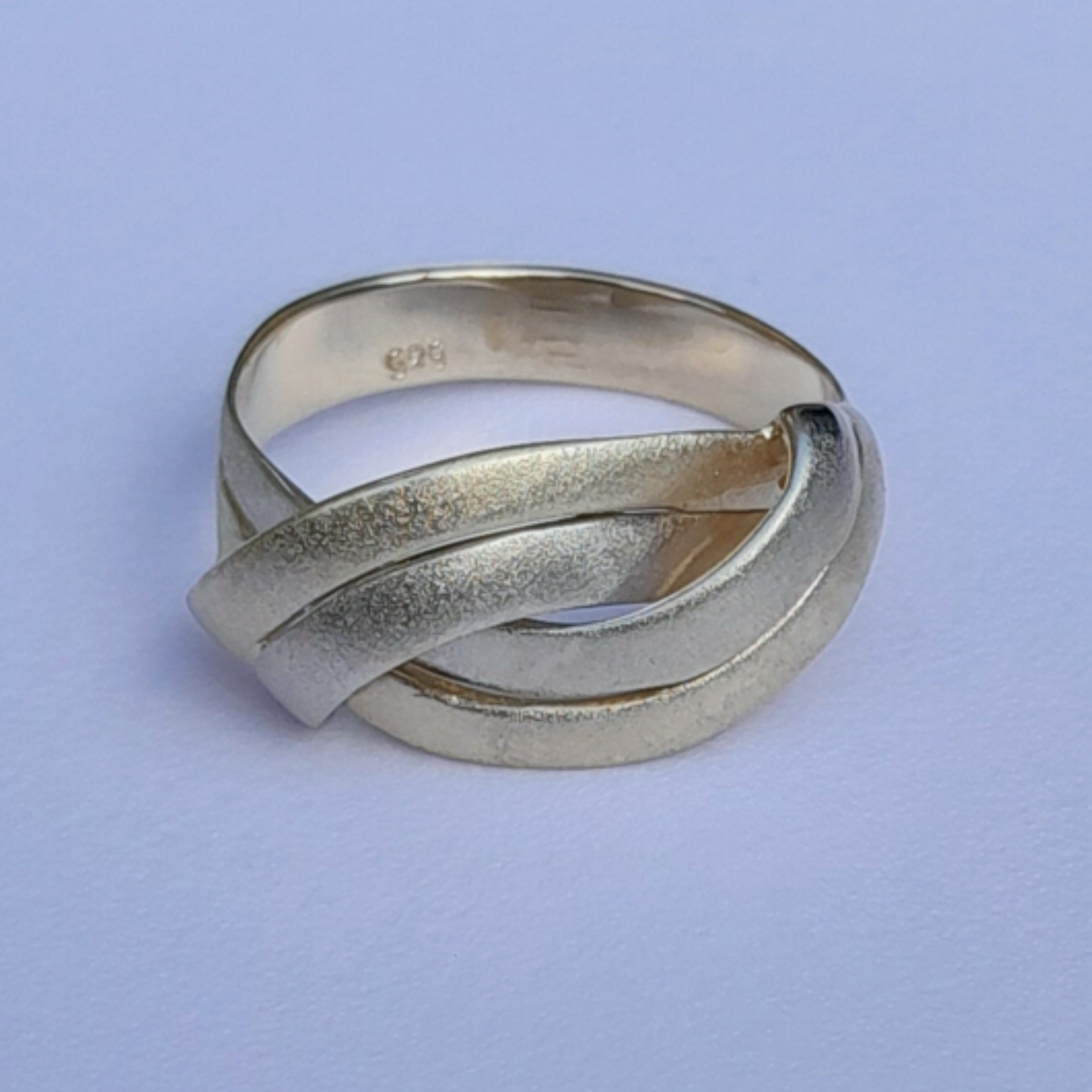 Women's 14ct yellow & white gold handcrafted twist style ring US 7.5 / U.K P 3.37g 