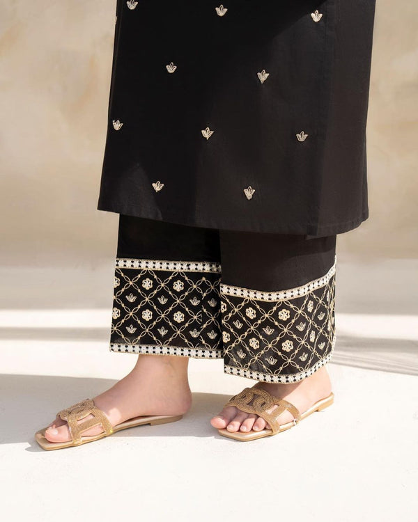 Black embroidery 2pc 